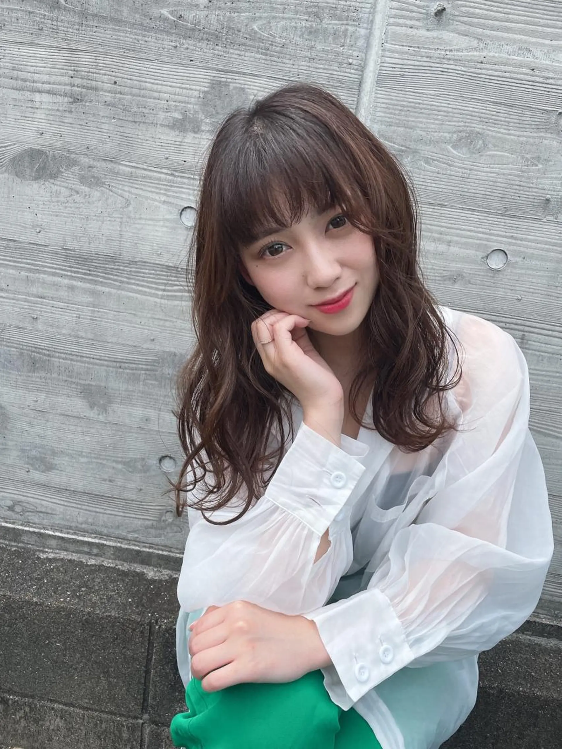 ミディアム カラー イルミナカラー 髪質改善 縮毛矯正 tuuli トゥーリのヘアスタイル