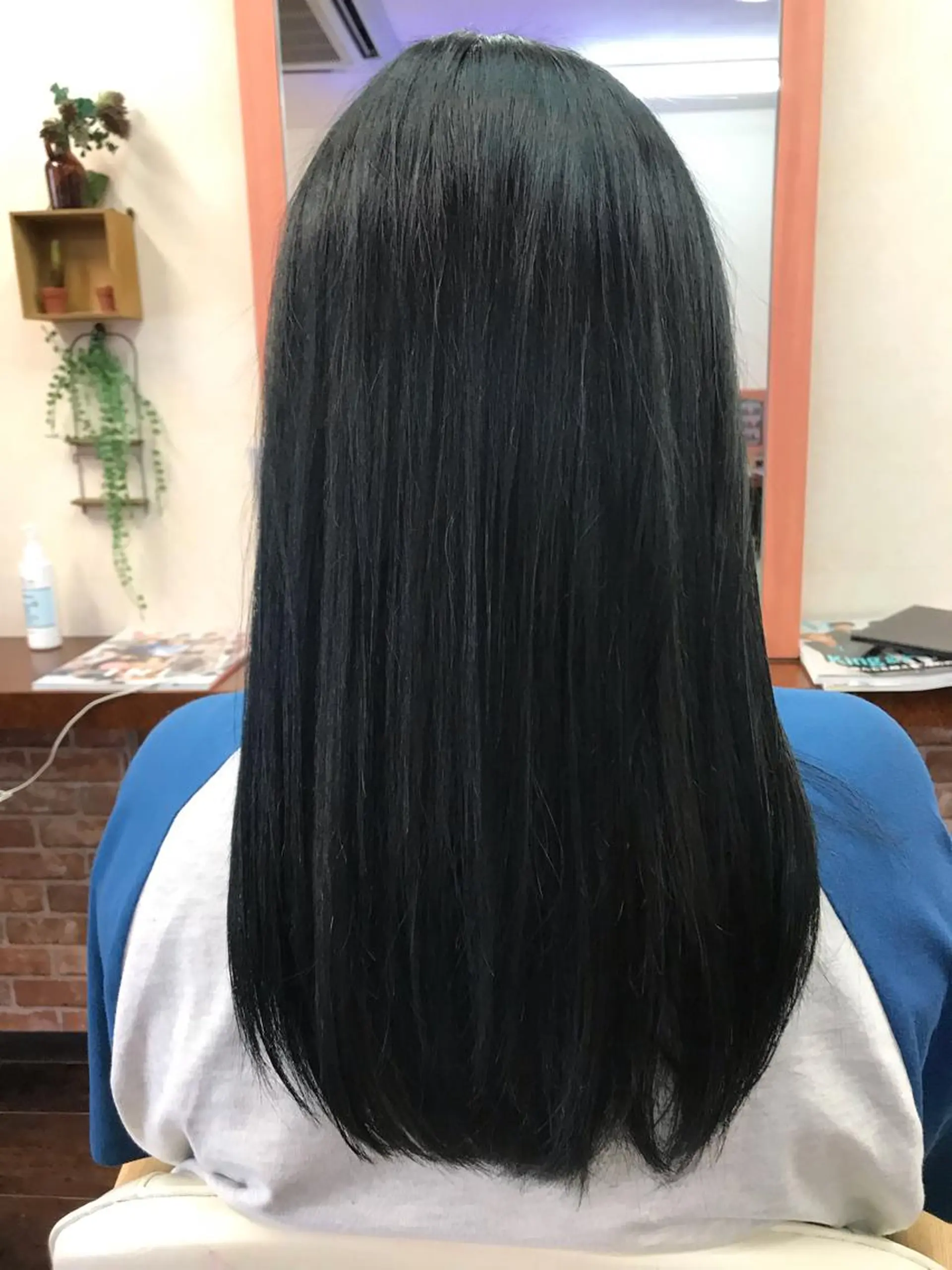 カラー 桧山 真のヘアスタイル