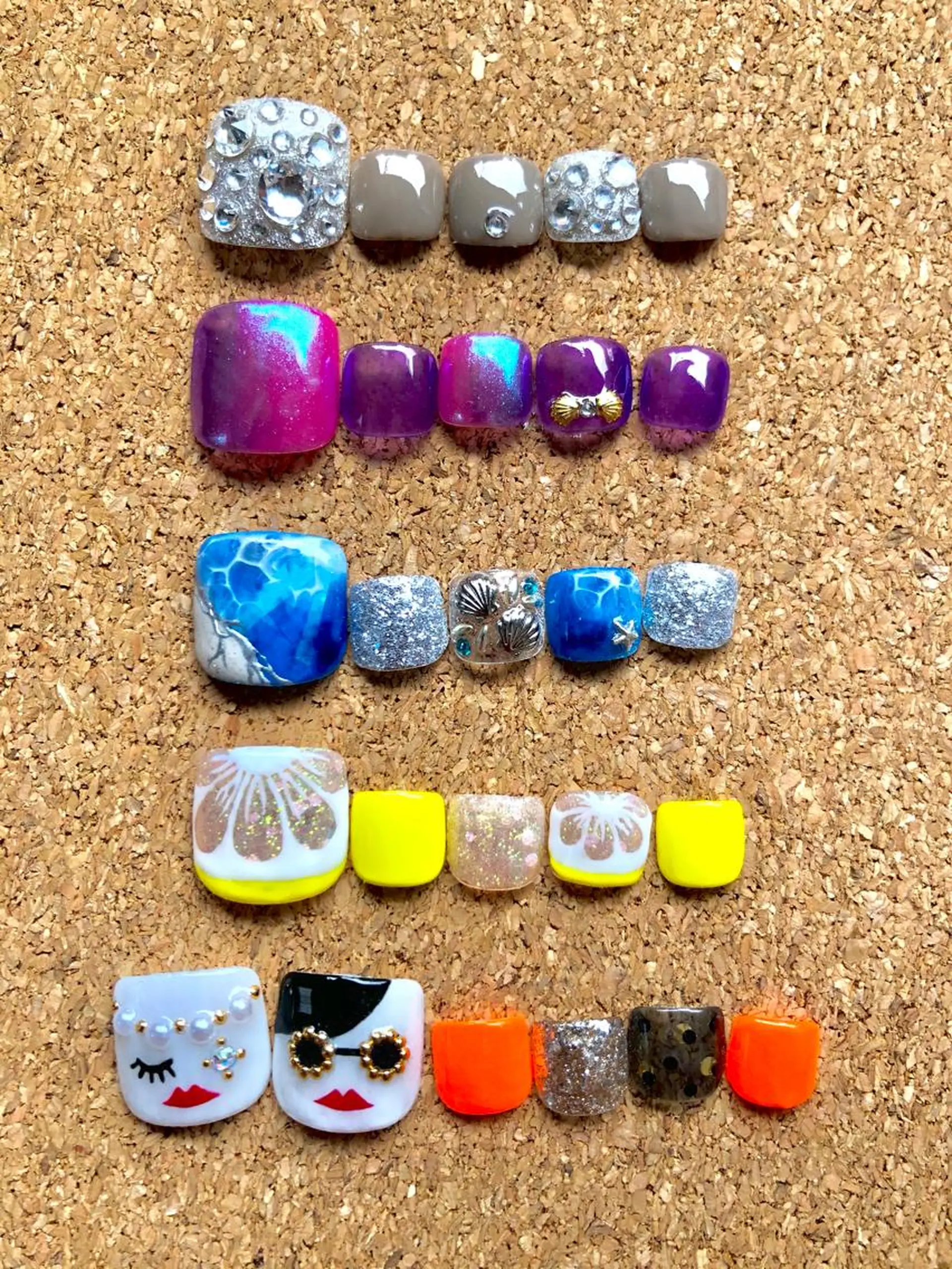 ショート ネイル フットネイル ラメ(グリッター) ミラーネイル シンプルネイル LUNE NAILのその他イメージ