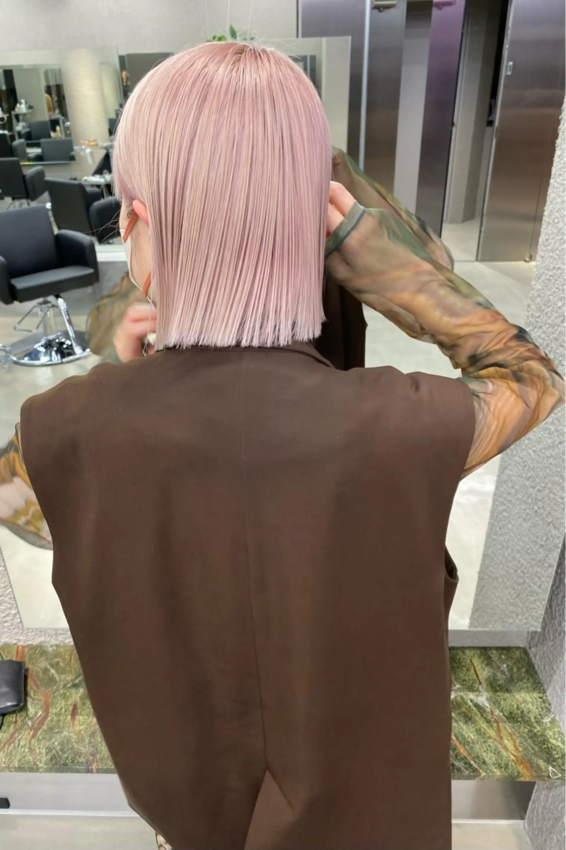 ミディアム PELE WAKAのヘアスタイル