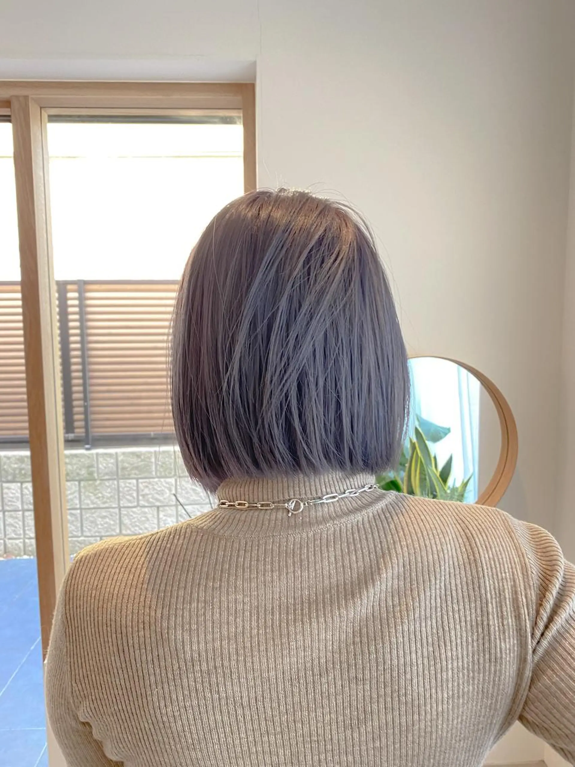 ショート カラー カット 縮毛矯正 美髪ストレート 川本雄己のヘアスタイル