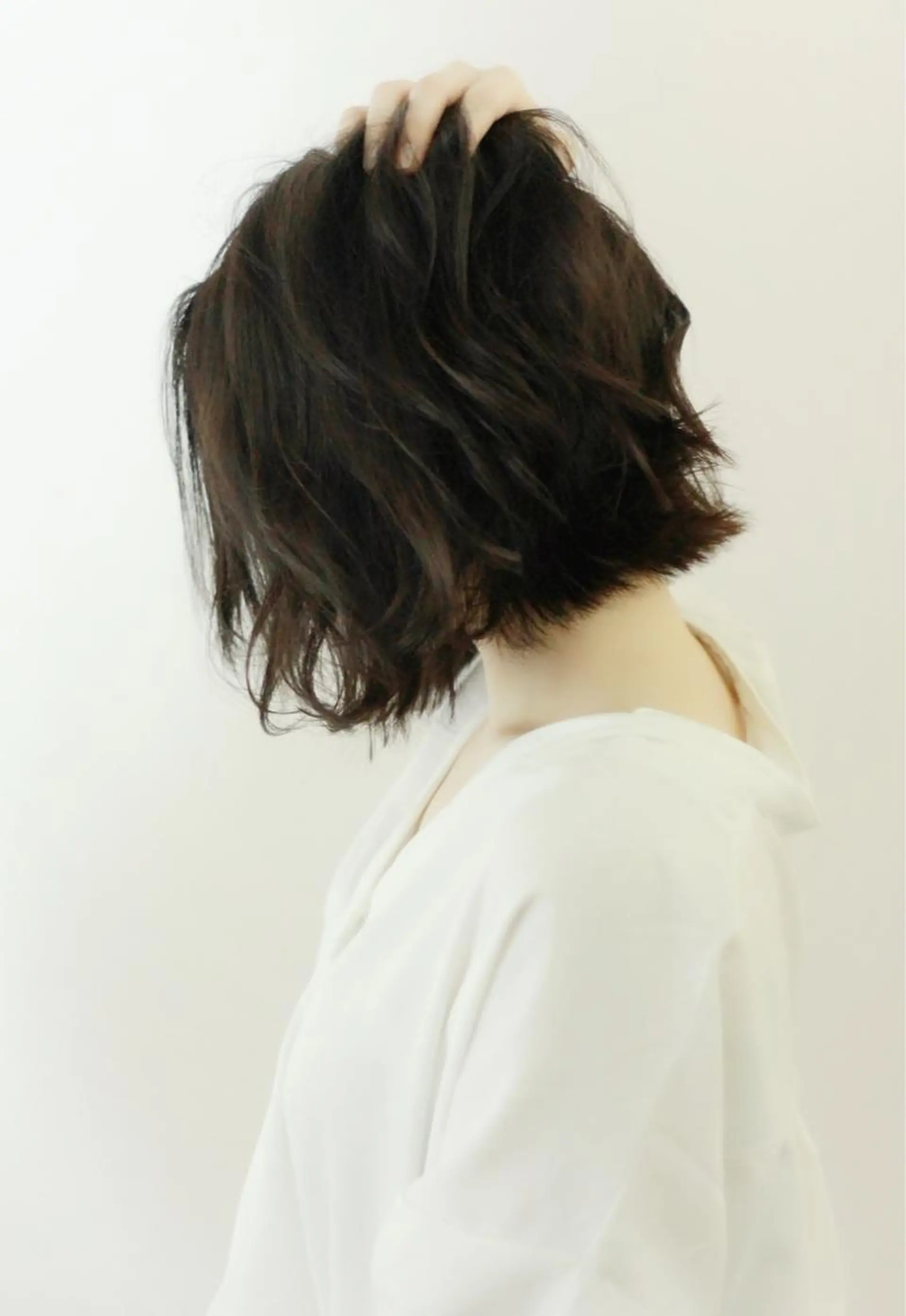 ショート 外ハネヘア 🤍デザインカラー 特化🤍HIROのヘアスタイル