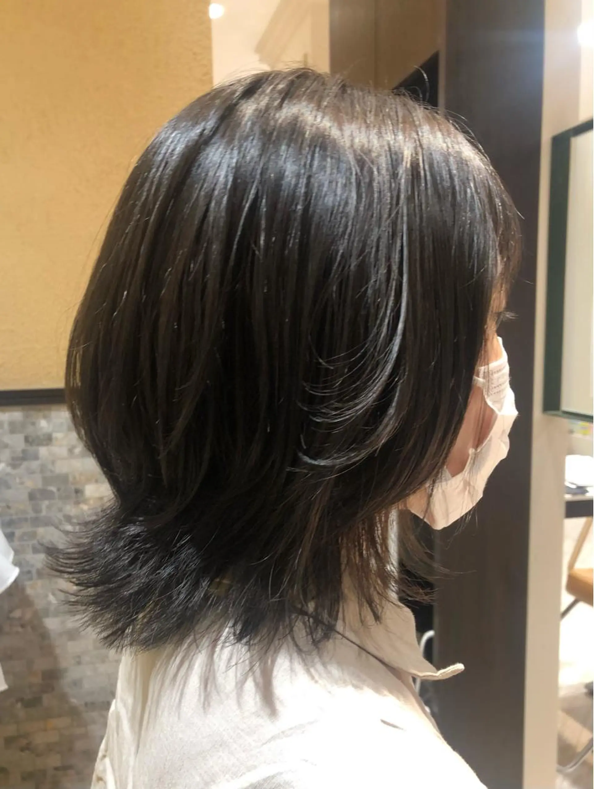 ミディアム カラー 平山 美緒のヘアスタイル