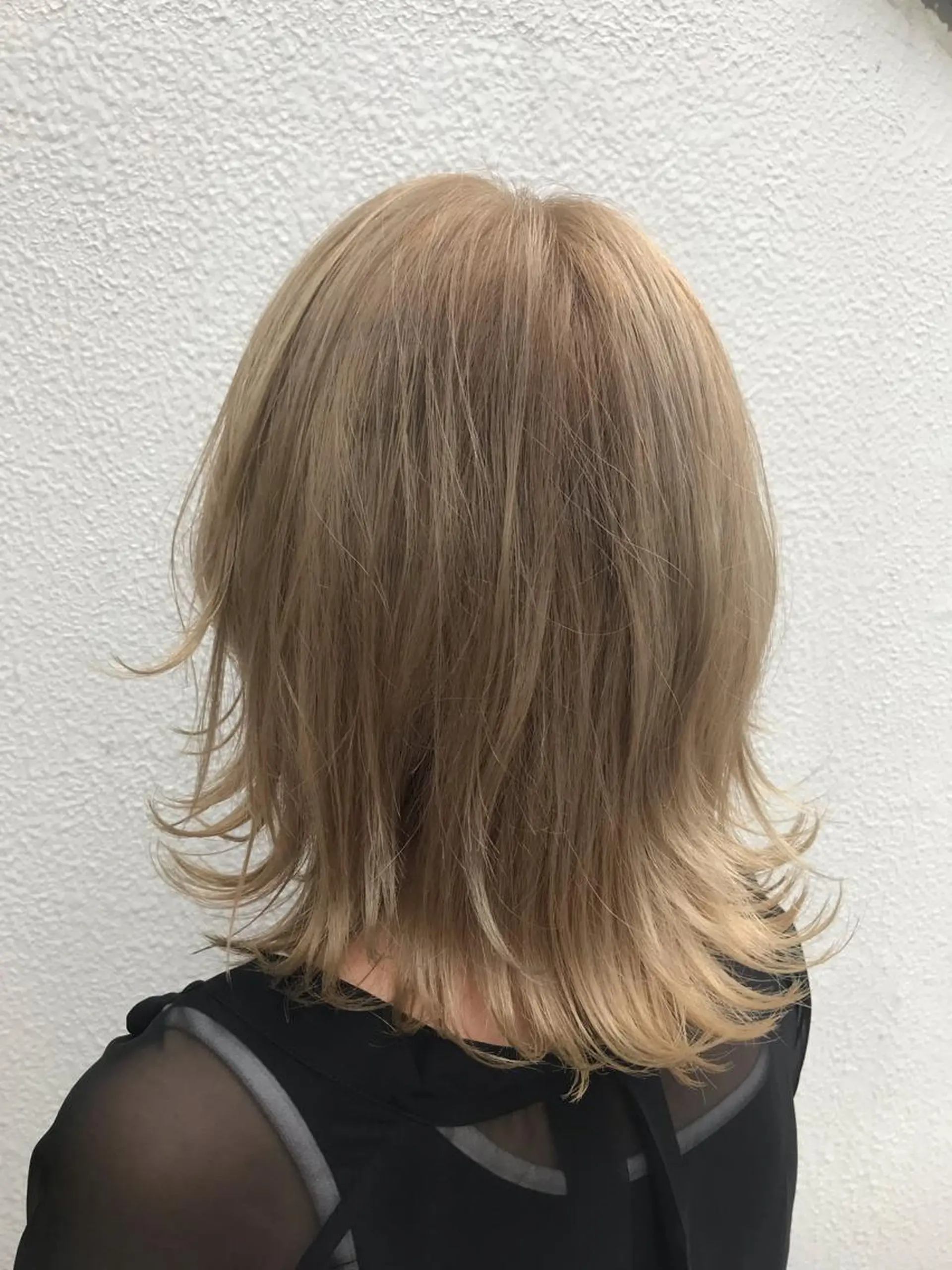 ミディアム ウルフカット 髪質改善レイヤー/ ボブたんの翔太のヘアスタイル