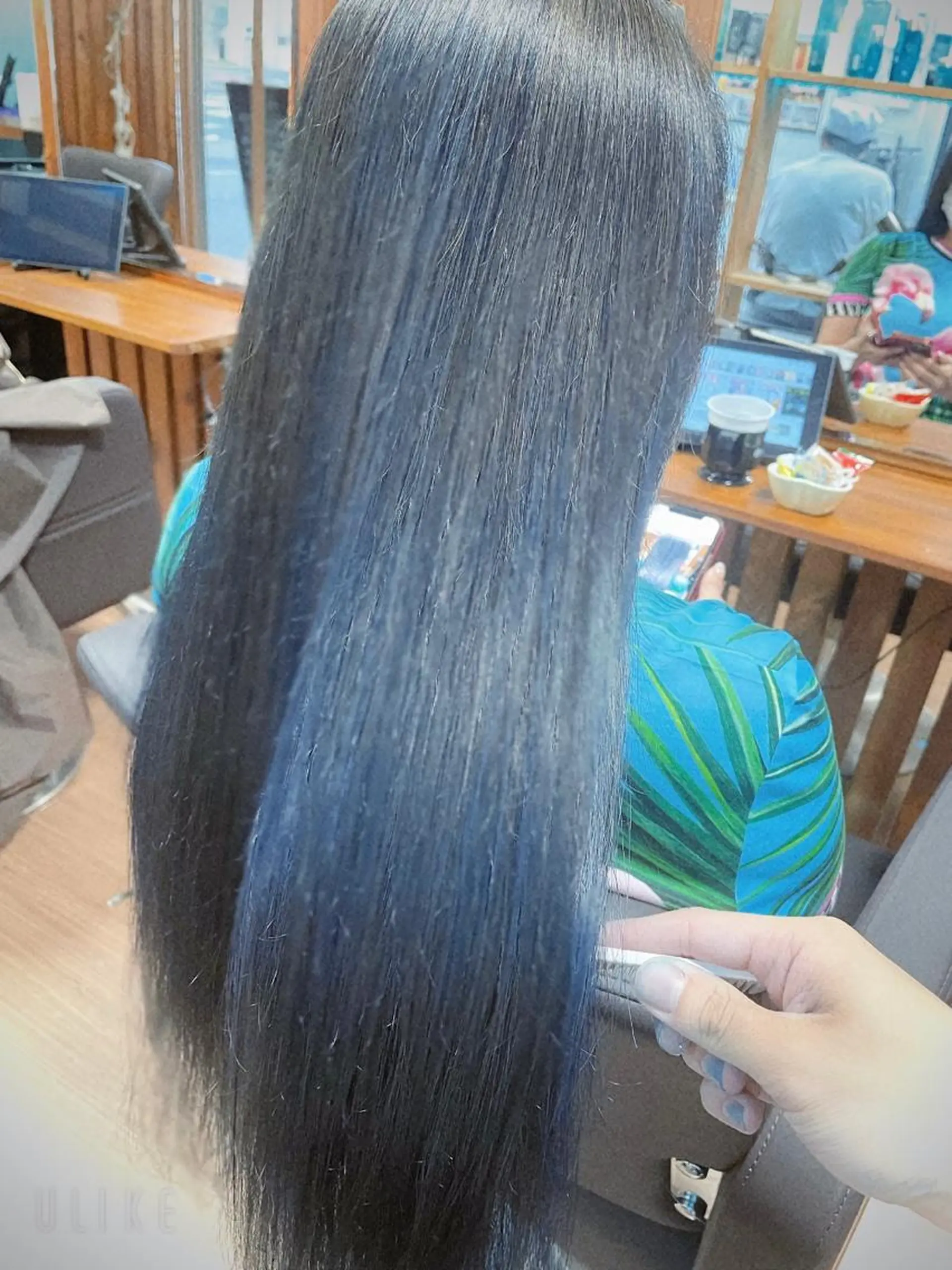 ロング カラー ブリーチ Mavie hair所属・髪質改善×潤艶カラー ⭐️岡田崇彰のヘアスタイル