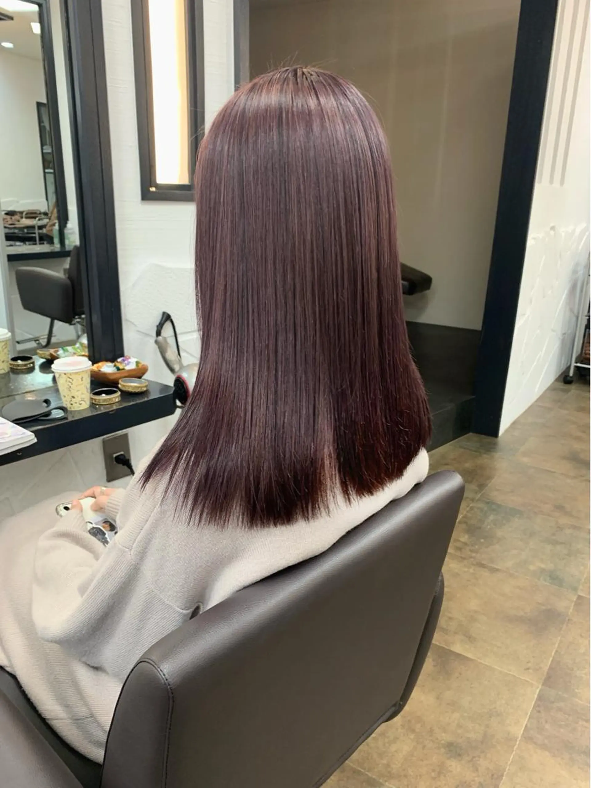 ミディアム カラー ブリーチ ラベンダーカラー ラベンダーピンク ピンクカラー 矢野 晃平のヘアスタイル