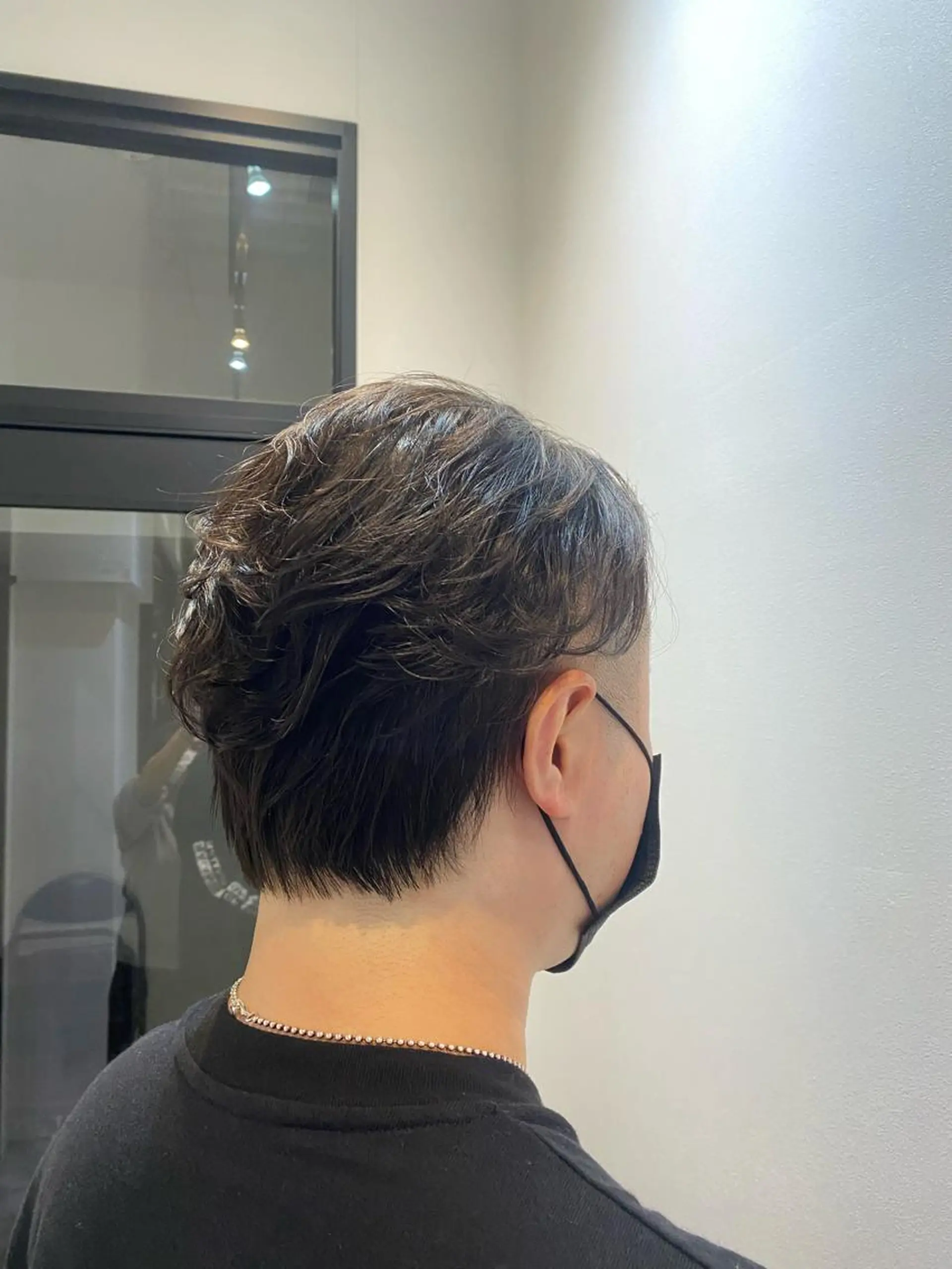 ショート パーマ メンズ メンズバレイヤージュ メンズブリーチ メンズハイライト メンズハイトーン メンズインナーカラー カット パーマ トリートメント ♡オシャ髪♡AI ✂️newi町田のヘアスタイル