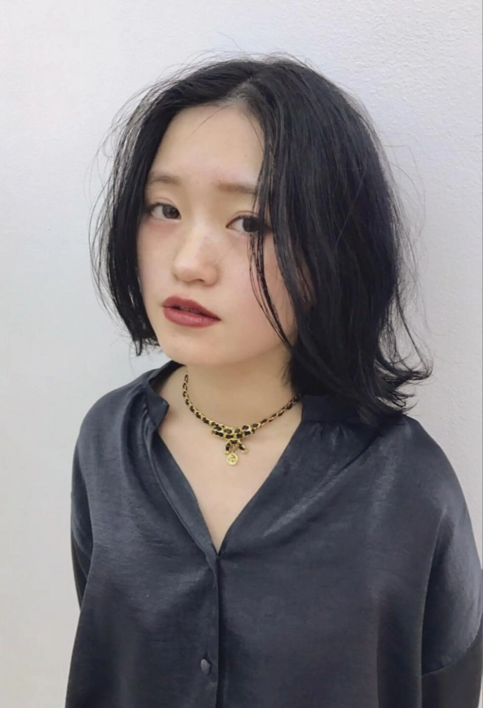 ミディアム カラー グレージュ ハイトーンカラー 難波/心斎橋/ボブ/ 髪質改善/ハイトーンのヘアスタイル