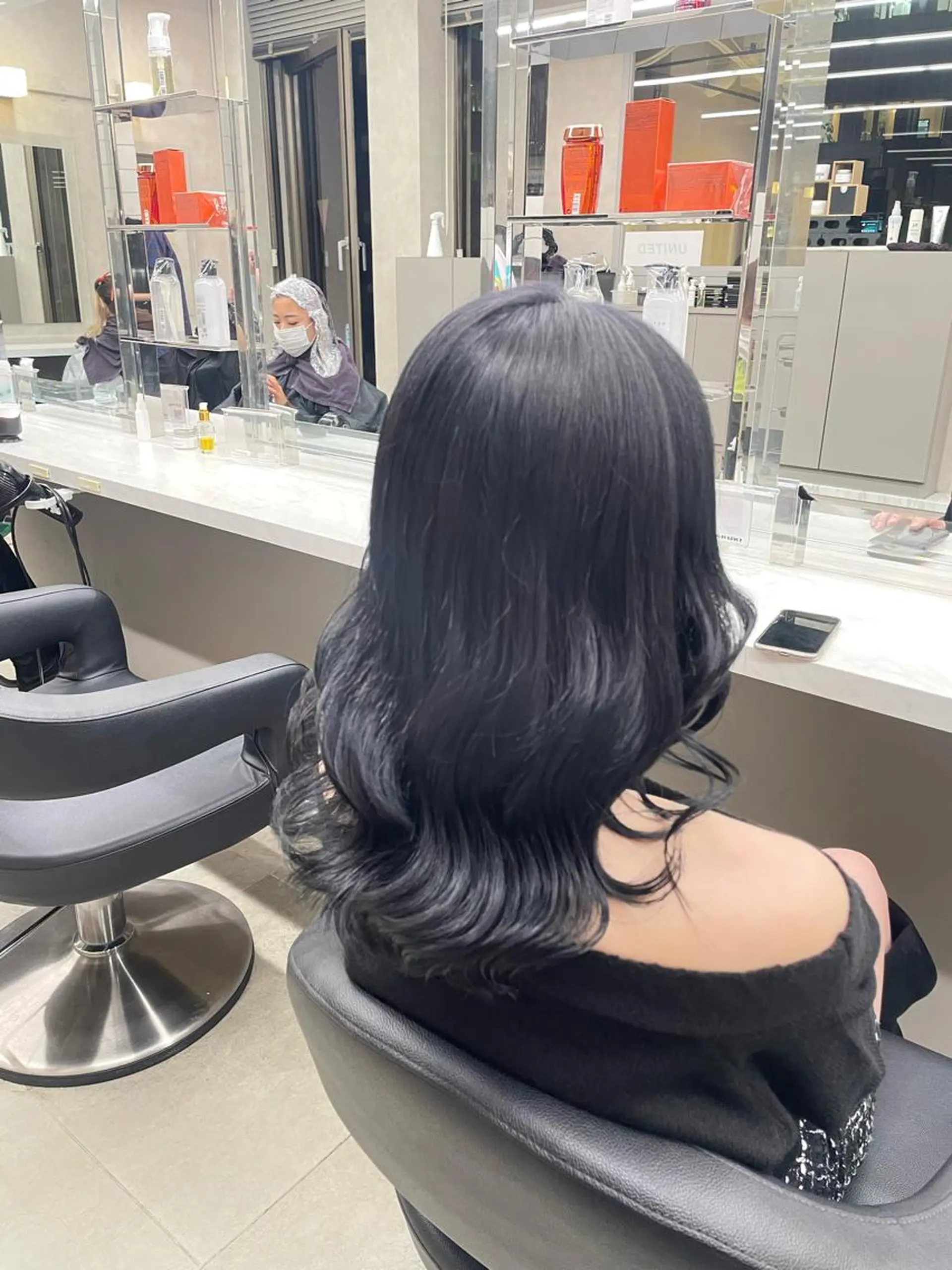 ミディアム カラー パーマ ヘアアレンジ メンズ キッズ ネイル マツエク・マツパ アイブロウ 🦋韓国レイヤー｜ 透明感グレージュ🦋のヘアスタイル