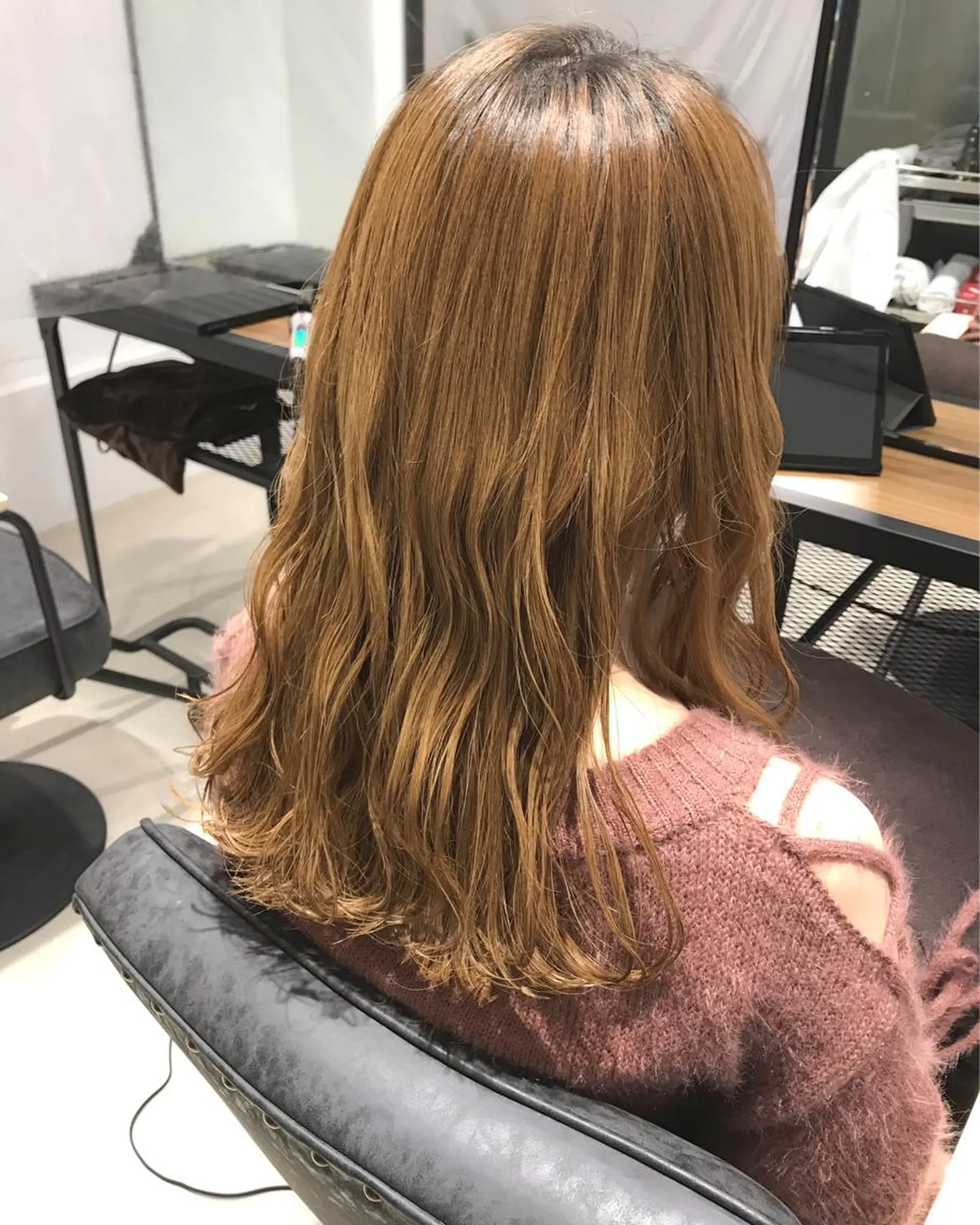 セミロング 暖色カラー🍊 ボブ🌿顔周りcutのヘアスタイル