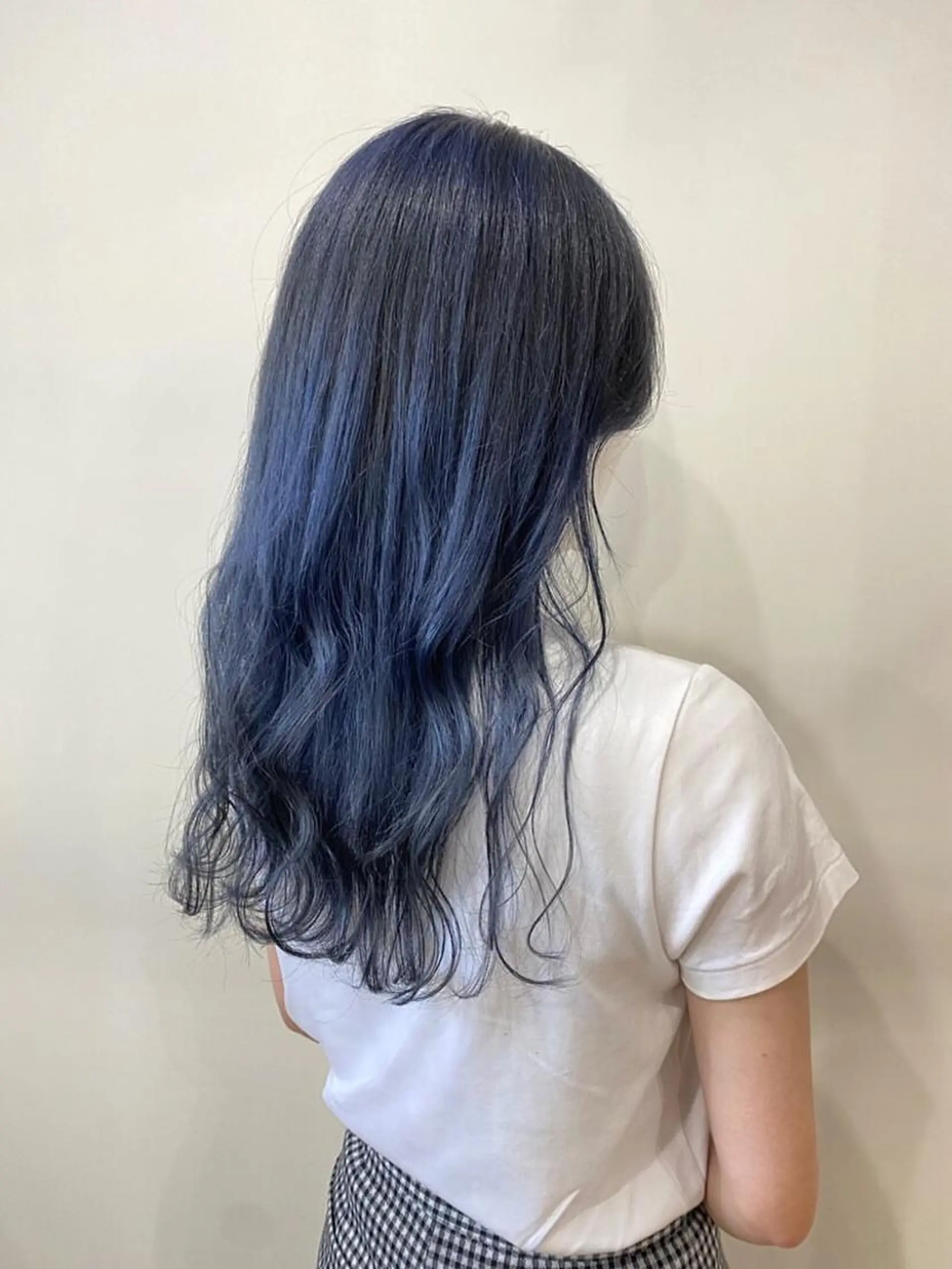カラー white.梅田 デザインカラー🦄のヘアスタイル