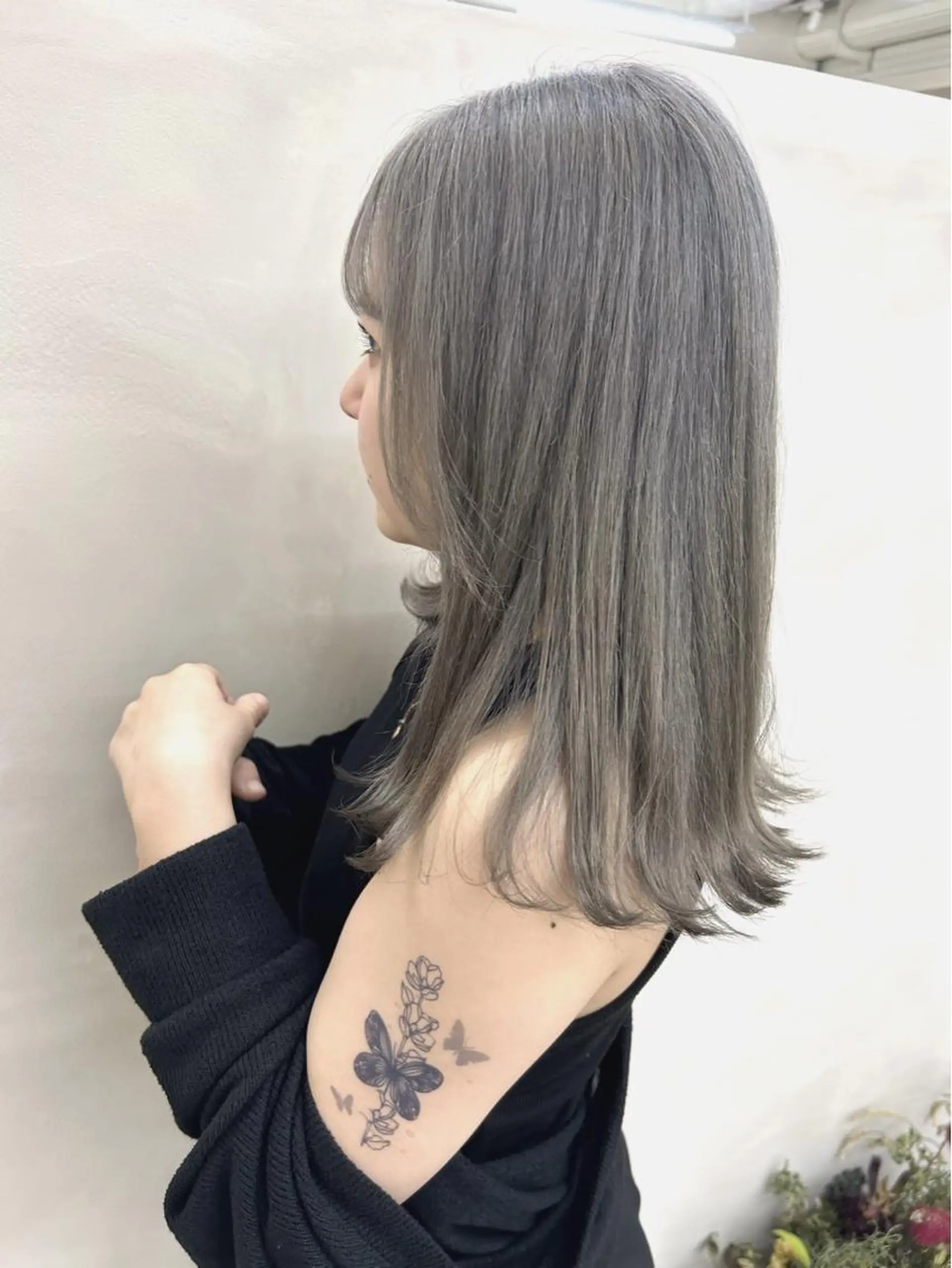 ミディアム 田中 恭子のヘアスタイル