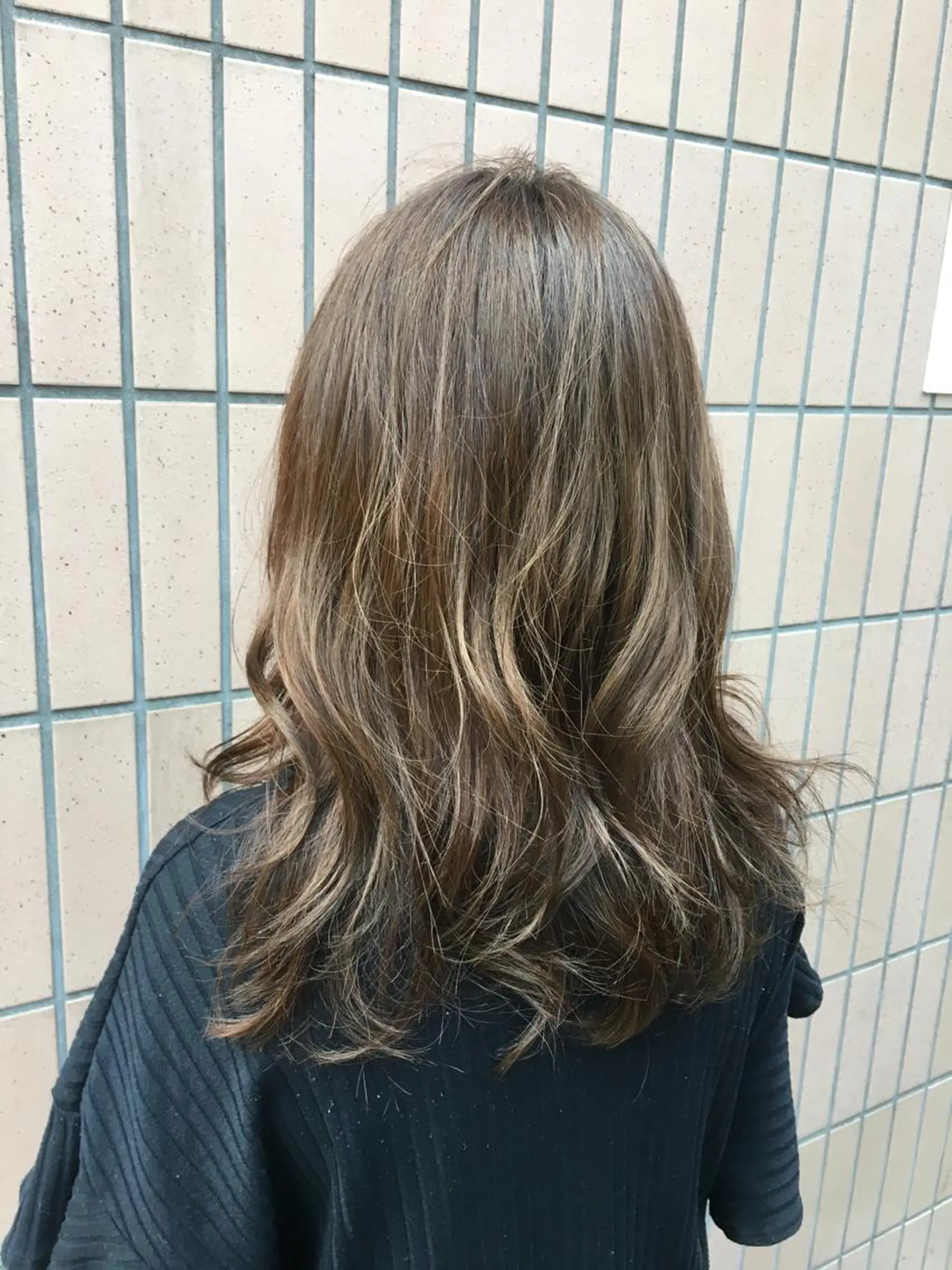セミロング カラー ハイライトカラー ハイライト 【白髪ぼかし】 矢内　夏輝のヘアスタイル
