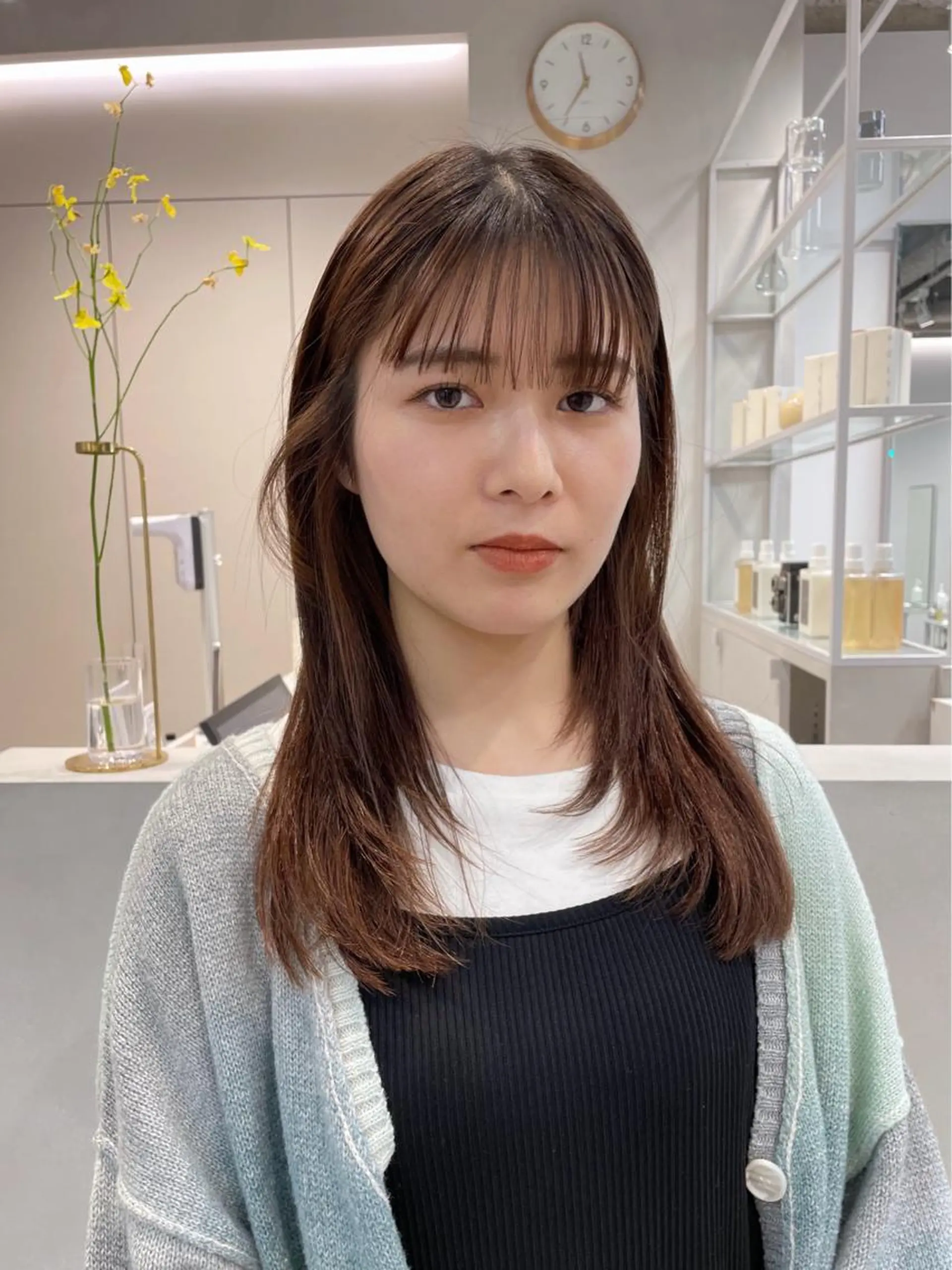 ミディアム 青木 優歩のヘアスタイル