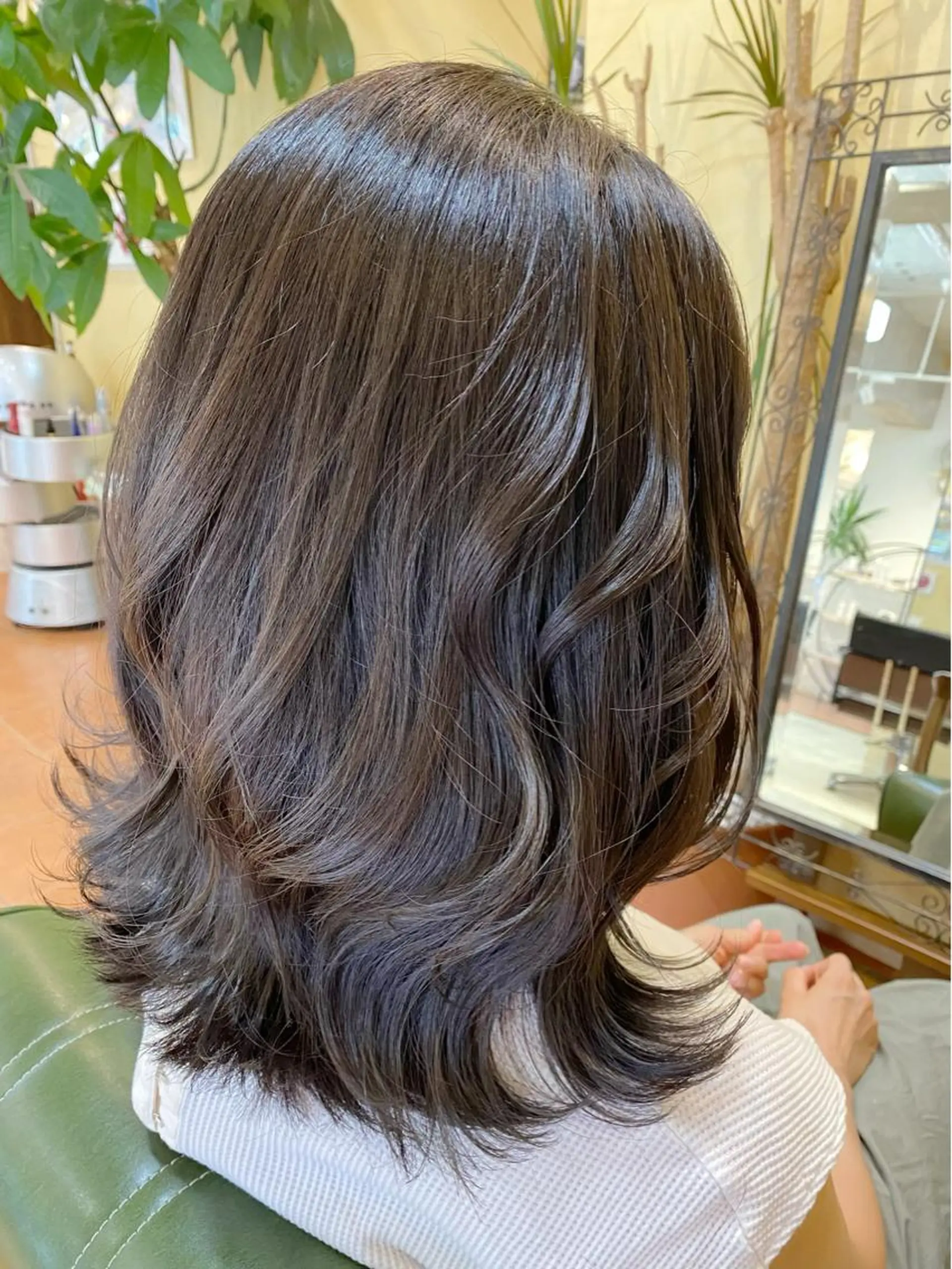 ミディアム カラー カット ヘアカラー トリートメント 石井 佑樹のヘアスタイル