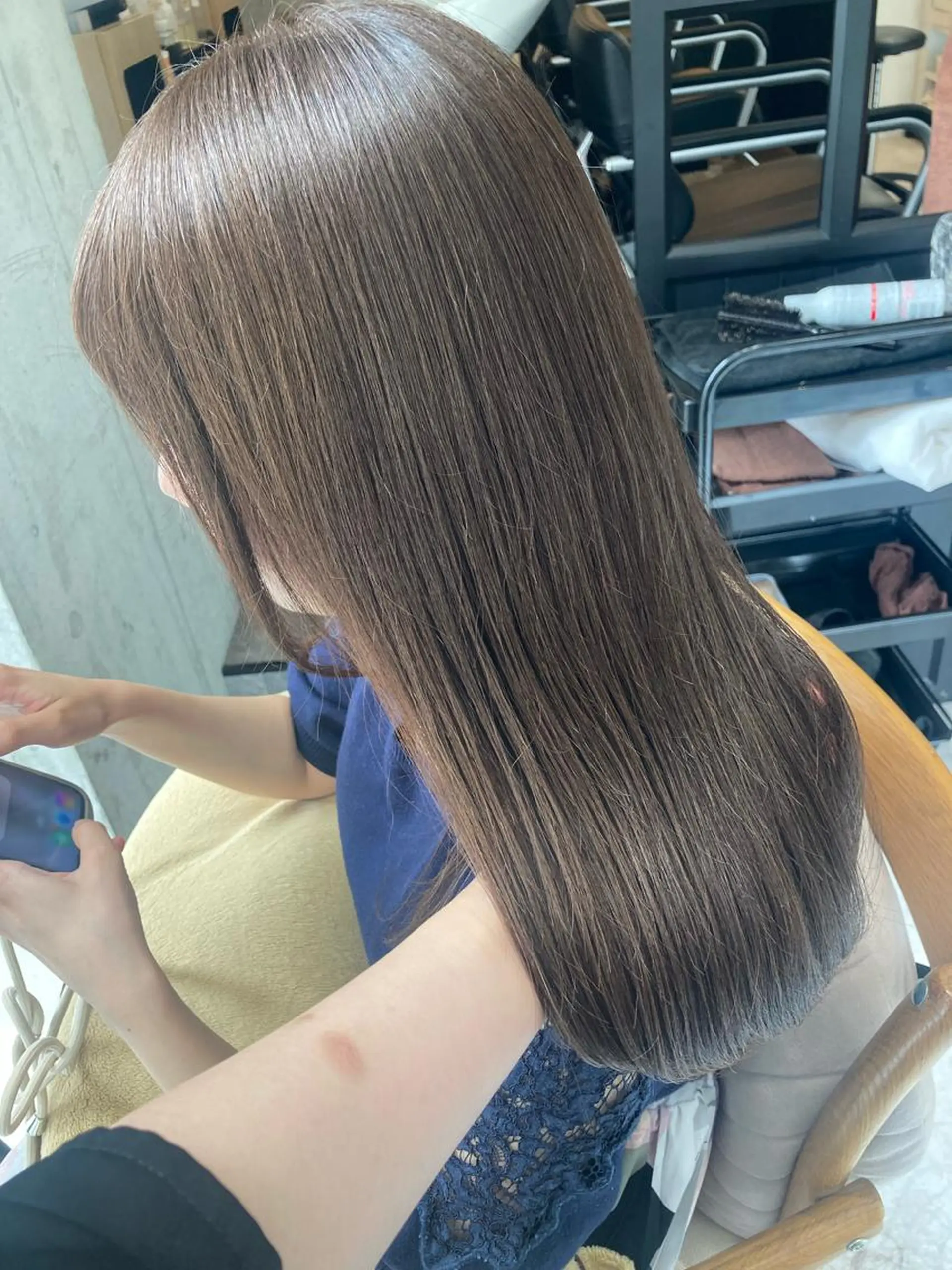 ロング ✨色持ちの良い艶 カラー✨蟹江真世のヘアスタイル