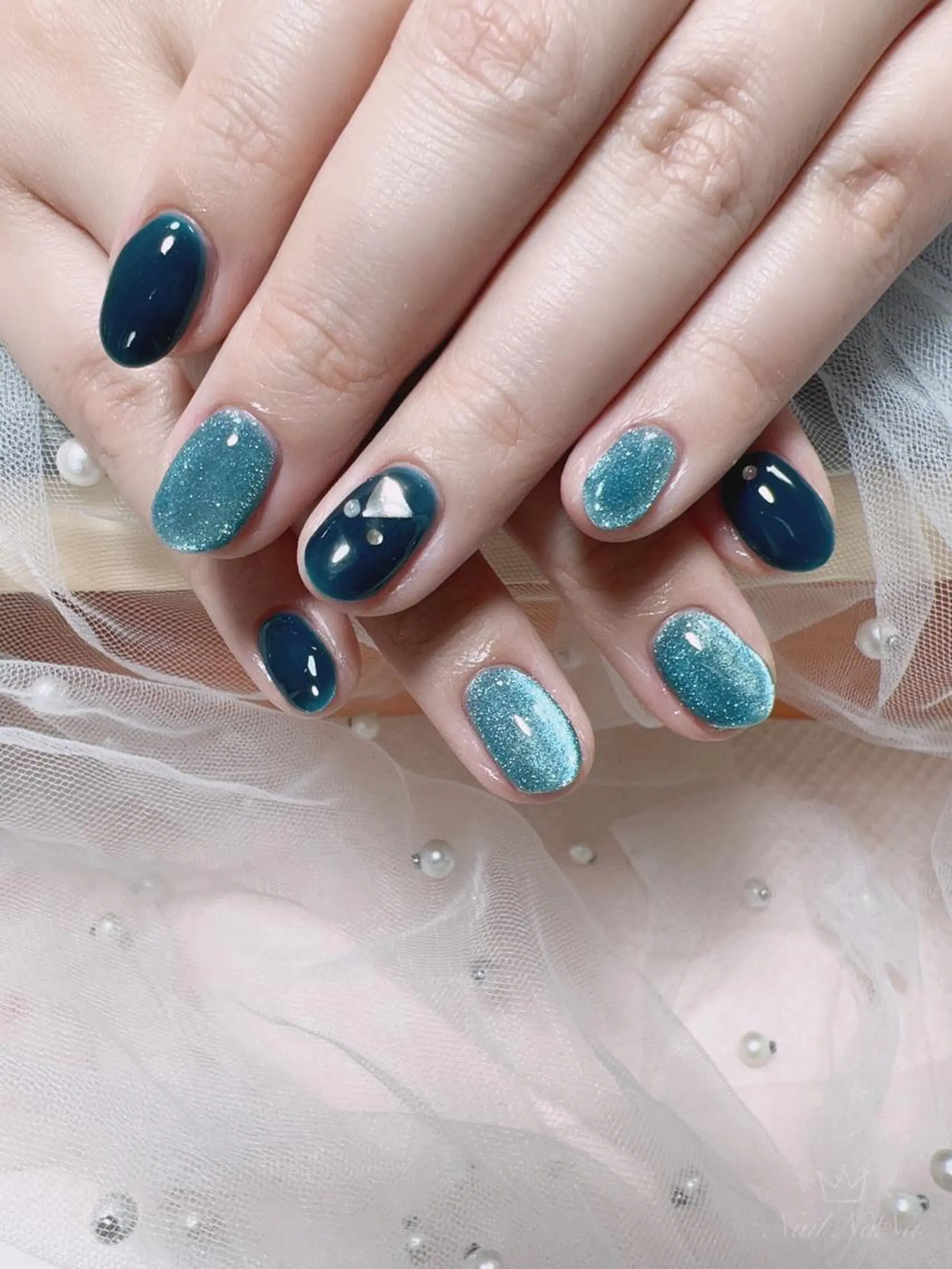 ショート カラー ネイル グリーン マグネットネイル ハンドネイル Nail NaNaのネイルデザイン