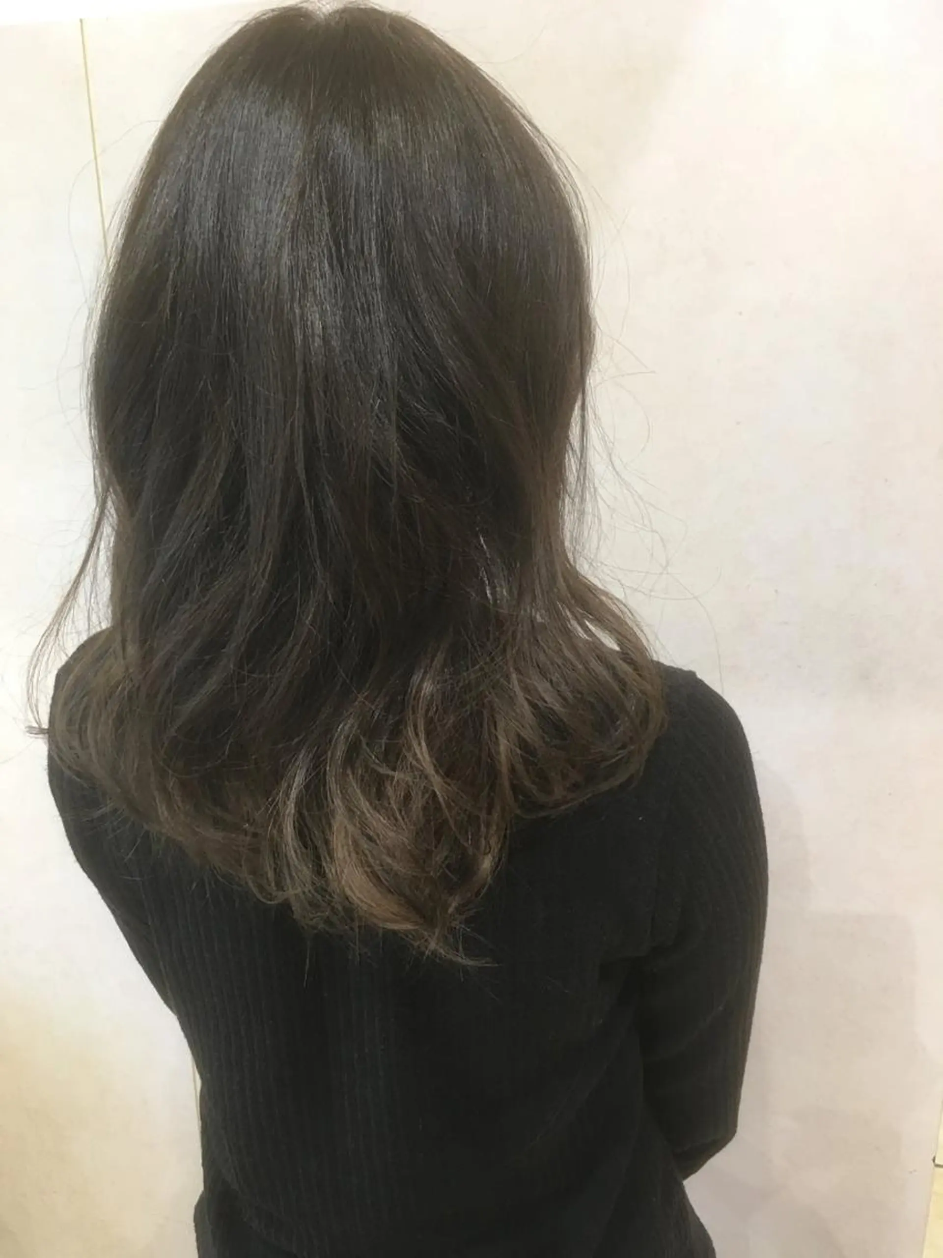 セミロング カラー ヘアアレンジ グレージュ TAKA 【髪質改善】のヘアスタイル