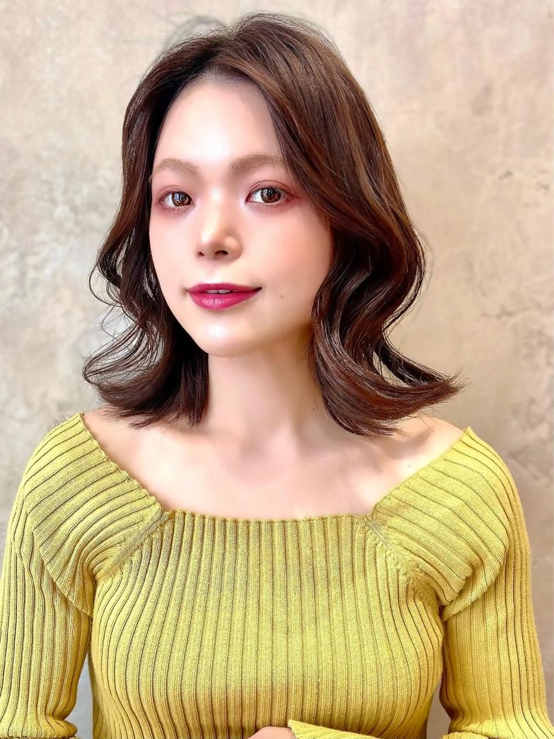 ミディアム カラー パーマ ヘアアレンジ くびれヘア 🌈小顔似合わせ SHIHO🌈のヘアスタイル