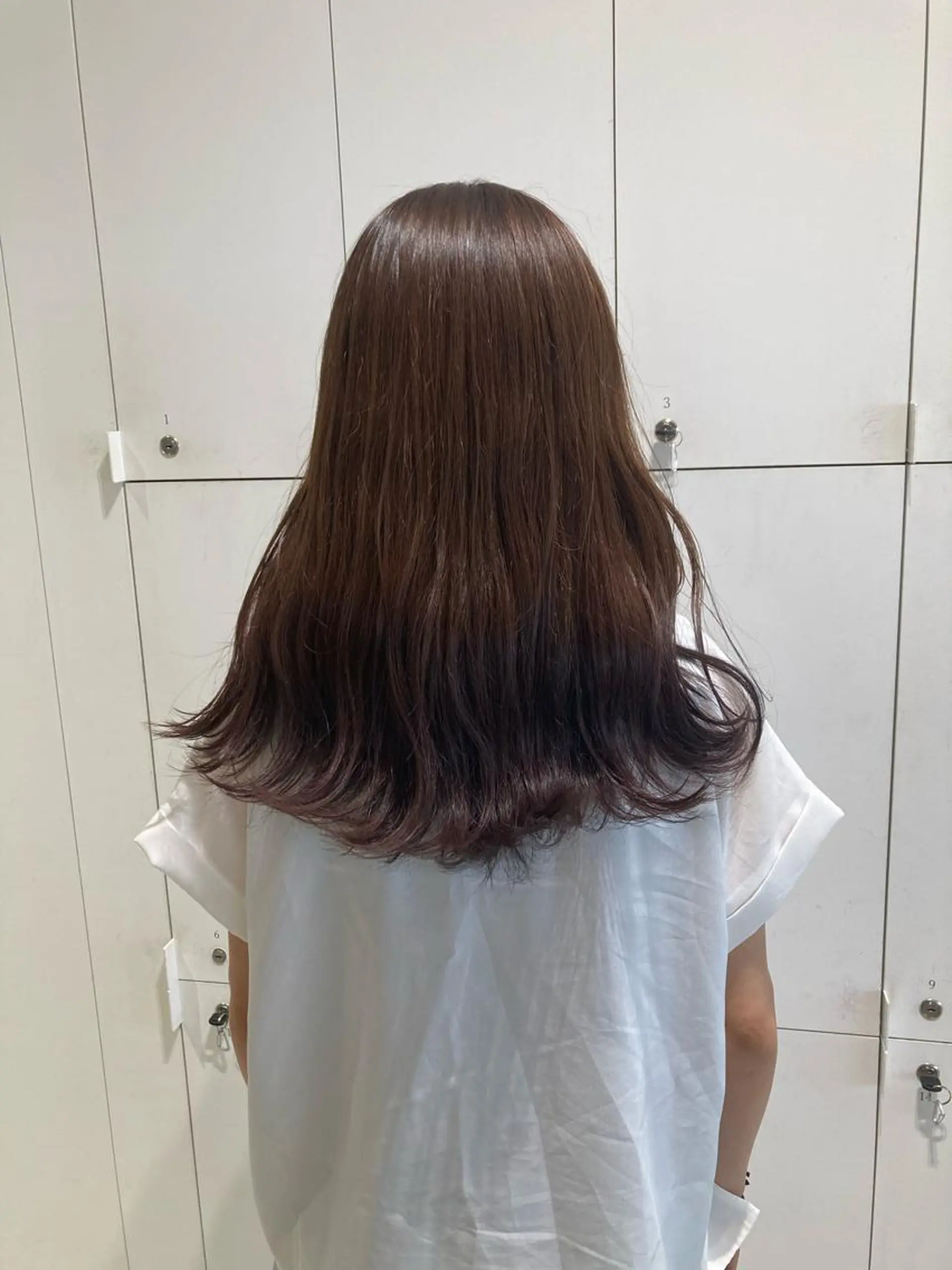 セミロング カラー グラデーションカラー グレージュ ラベンダーカラー ヘアカラー 透明感カラー🫧 nanohaのヘアスタイル
