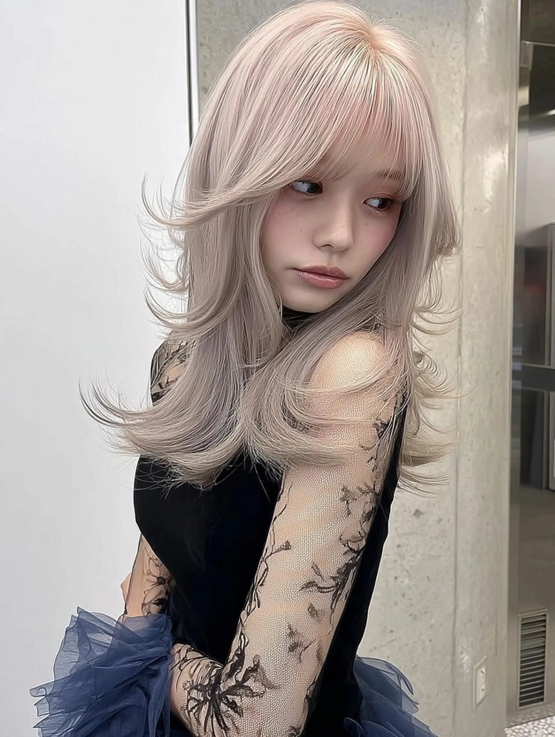 セミロング ボブ 髪質改善 韓国風ヘア レイヤーカット 縮毛矯正 カット ヘアカラー 祖慶 歩のヘアスタイル