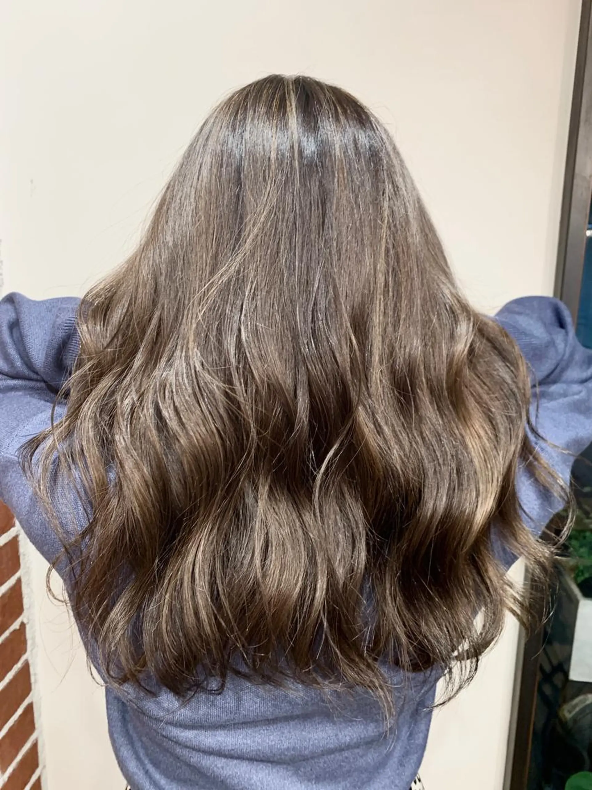 ロング カラー ハイライトカラー ハイライト カット ヘアカラー トリートメント 岡崎勇人/レイヤー/ 韓国/ケラチンTRのヘアスタイル