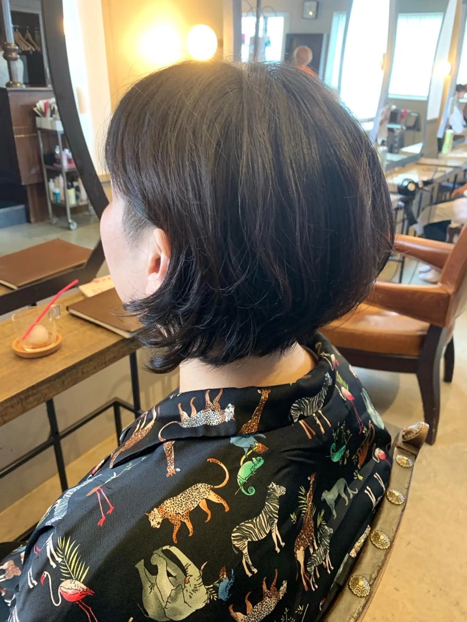 ミディアム カラー ボブ カット ヘアカラー 佐藤 美紅のヘアスタイル