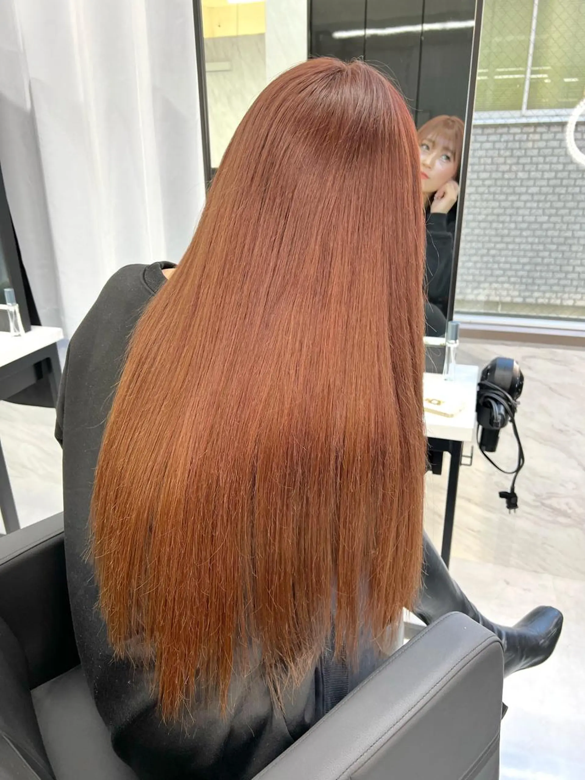 ロング カラー シールエクステ ハイトーンカラー エクステ シールエクステ特化 ハイトーン、NANAのヘアスタイル