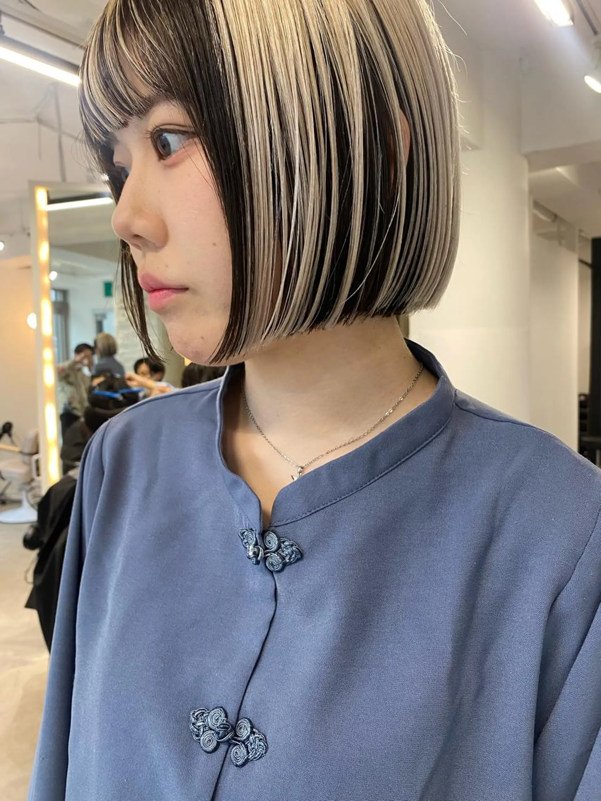 ショート カラー センターパート/ 暖色カラーayuのヘアスタイル