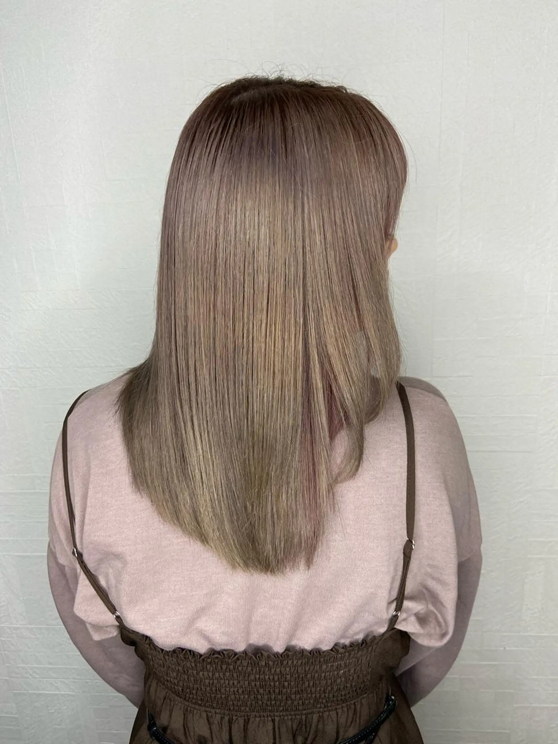 セミロング カラー 全店売上No.1🏆 ✨深江裕稀のヘアスタイル