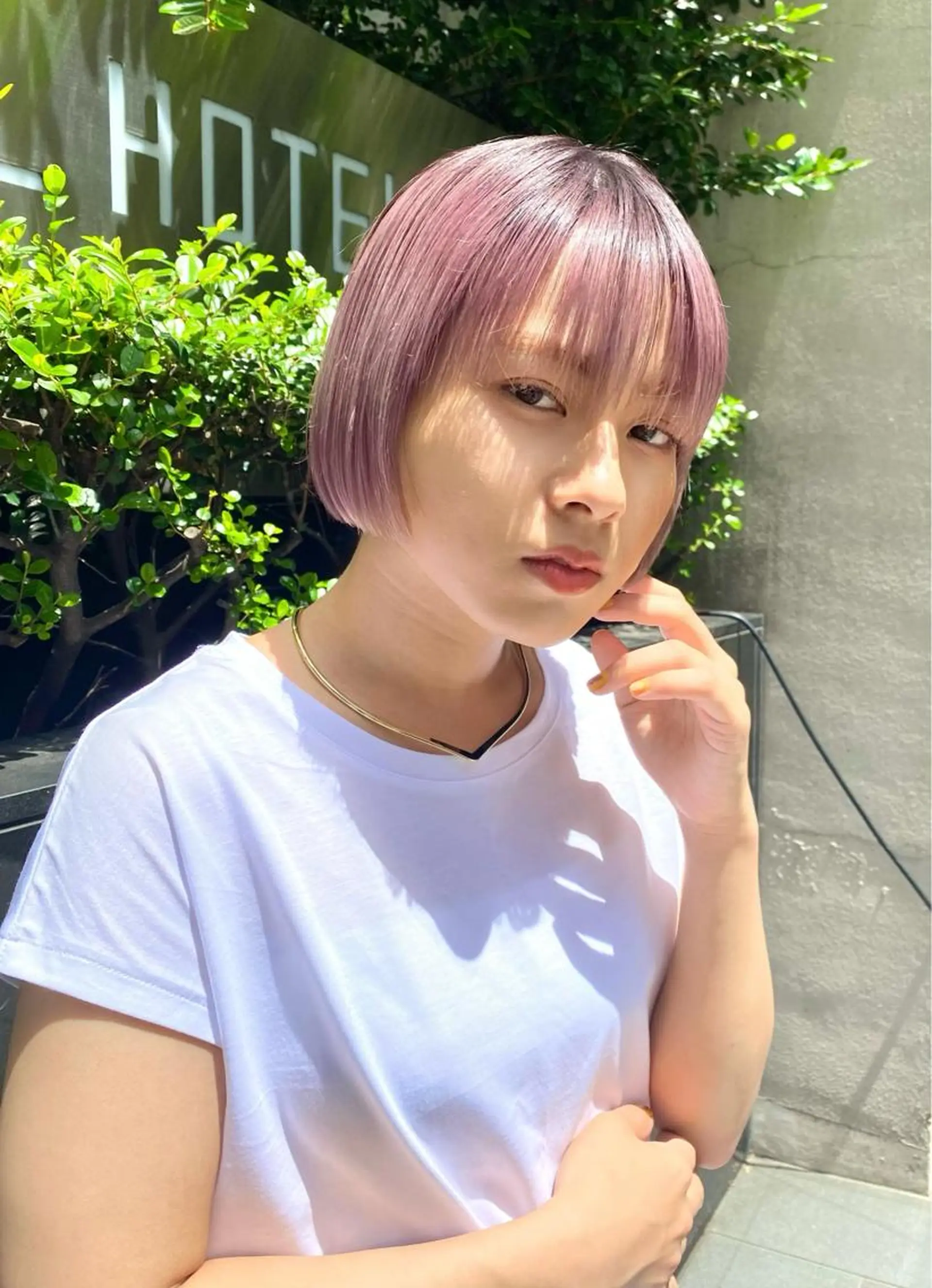 ショート カラー ベージュカラー ピンクカラー ピンクベージュ ボブ ボブ/縮毛矯正/ レイヤー/塚田のヘアスタイル