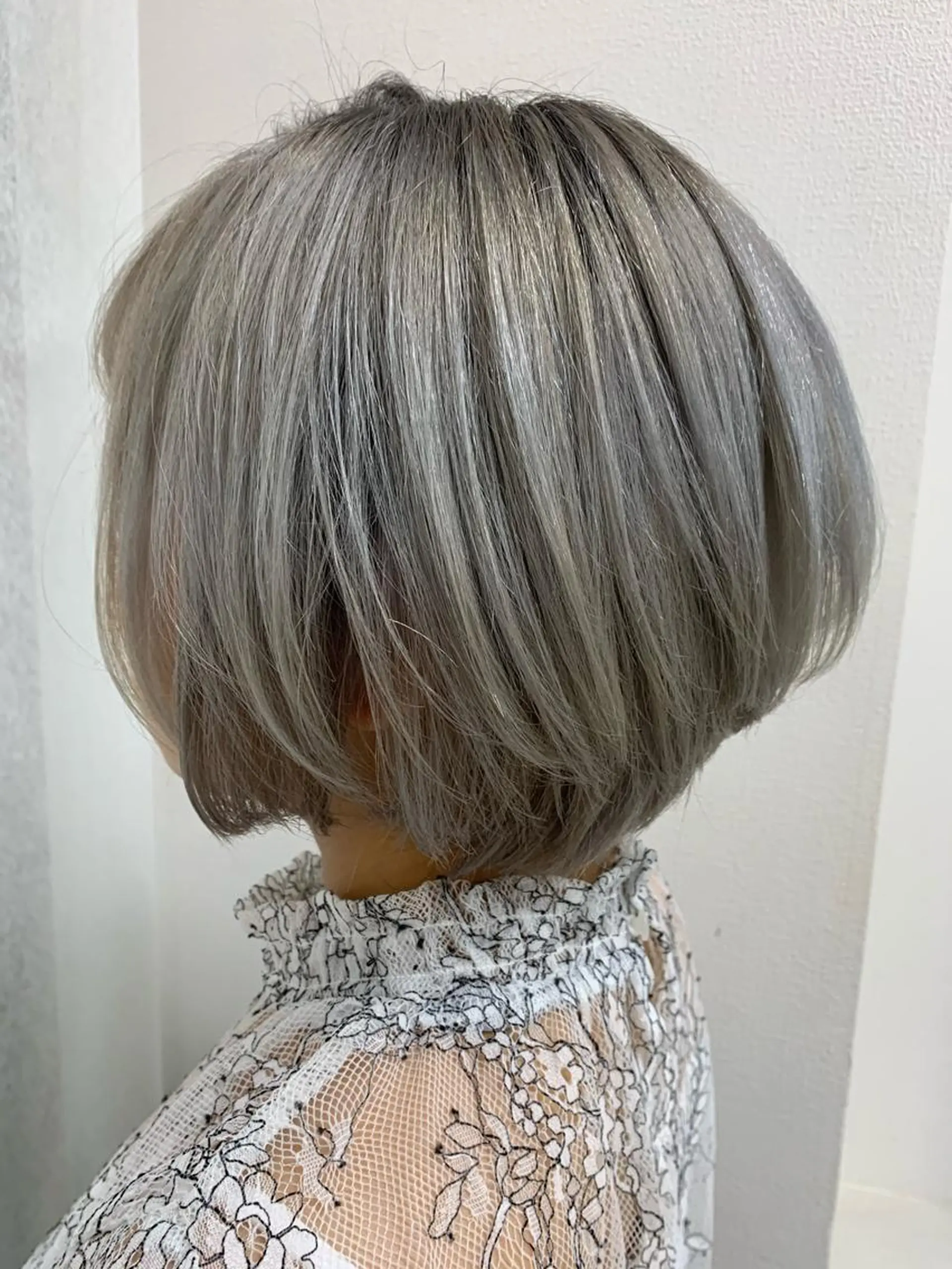 ショート ショートヘア LUNON/田河優花 /デザインカラーのヘアスタイル