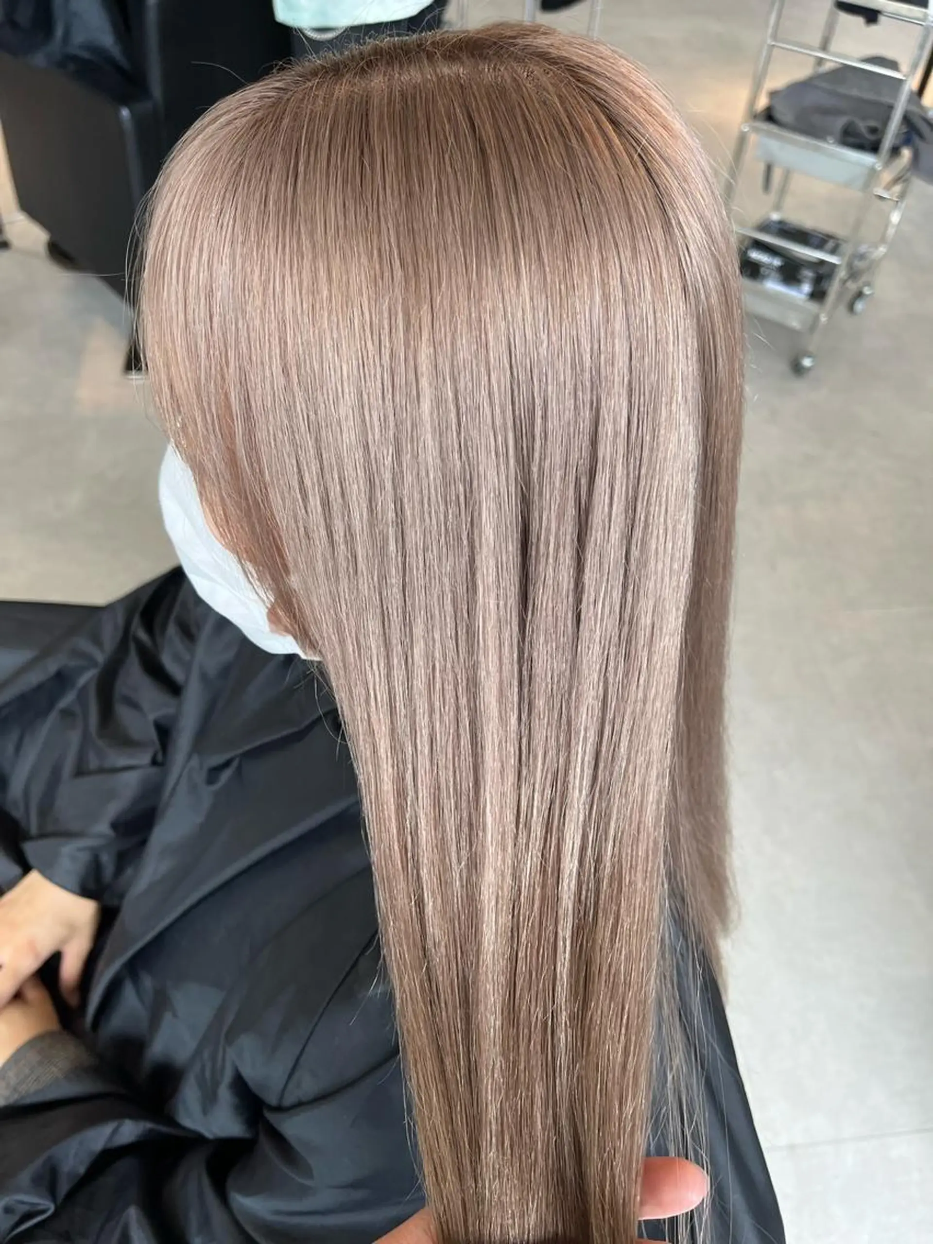 セミロング カラー ベージュカラー ミルクティーベージュ TIDEHAIR / 韓国ヘア/MOEのヘアスタイル