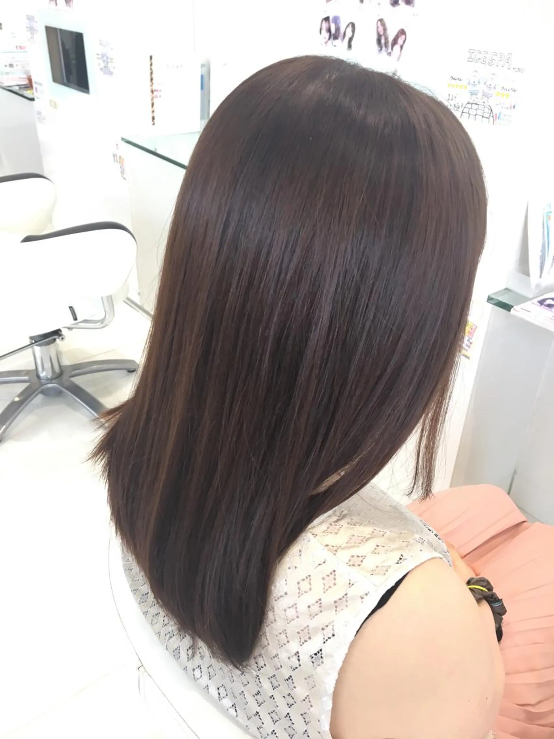 カラー MERu所属・MERu/高橋裕之 /レイヤー/艶カラーのヘアスタイル