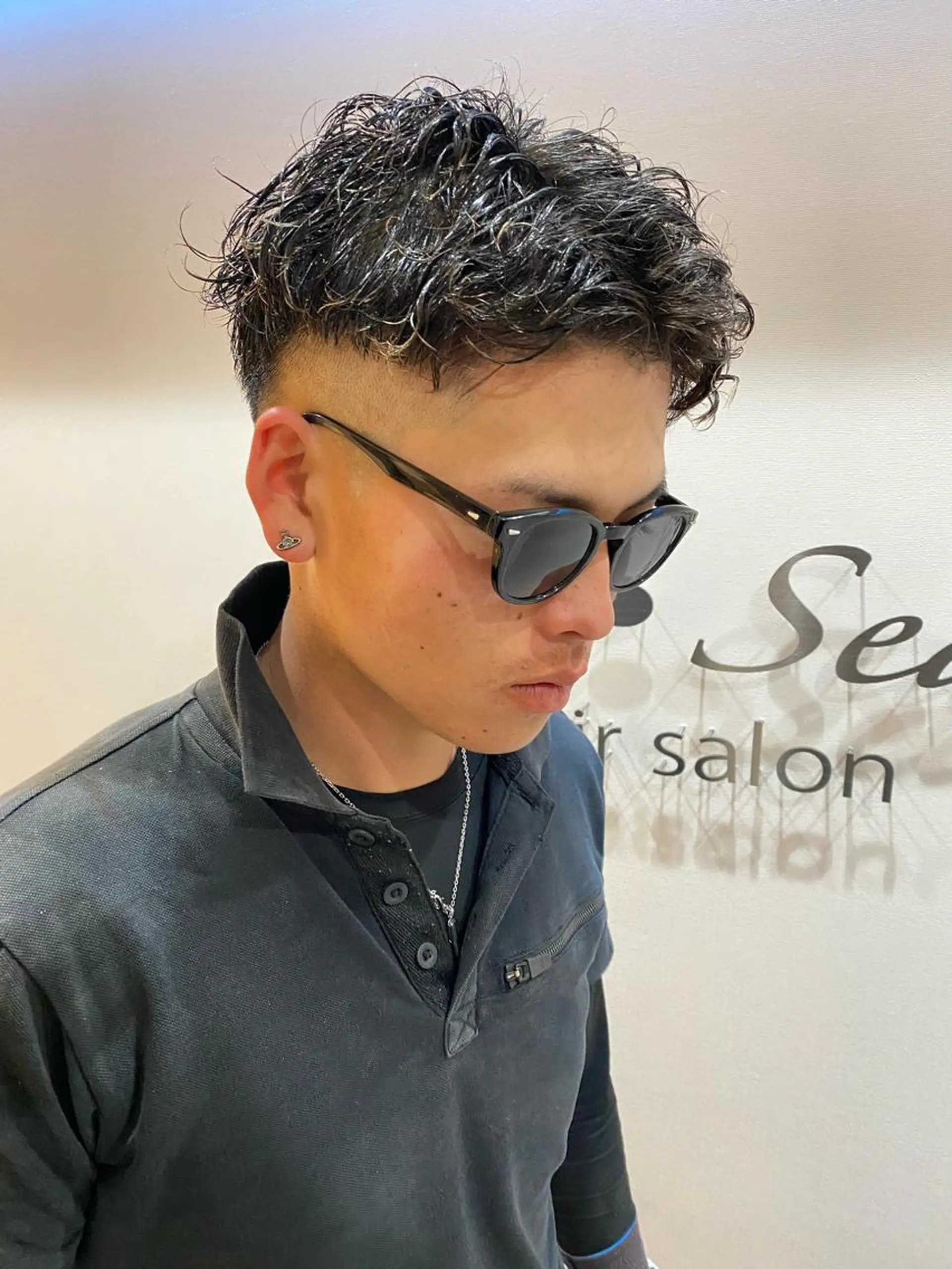 ショート メンズ メンズパーマ ze sealのヘアスタイル