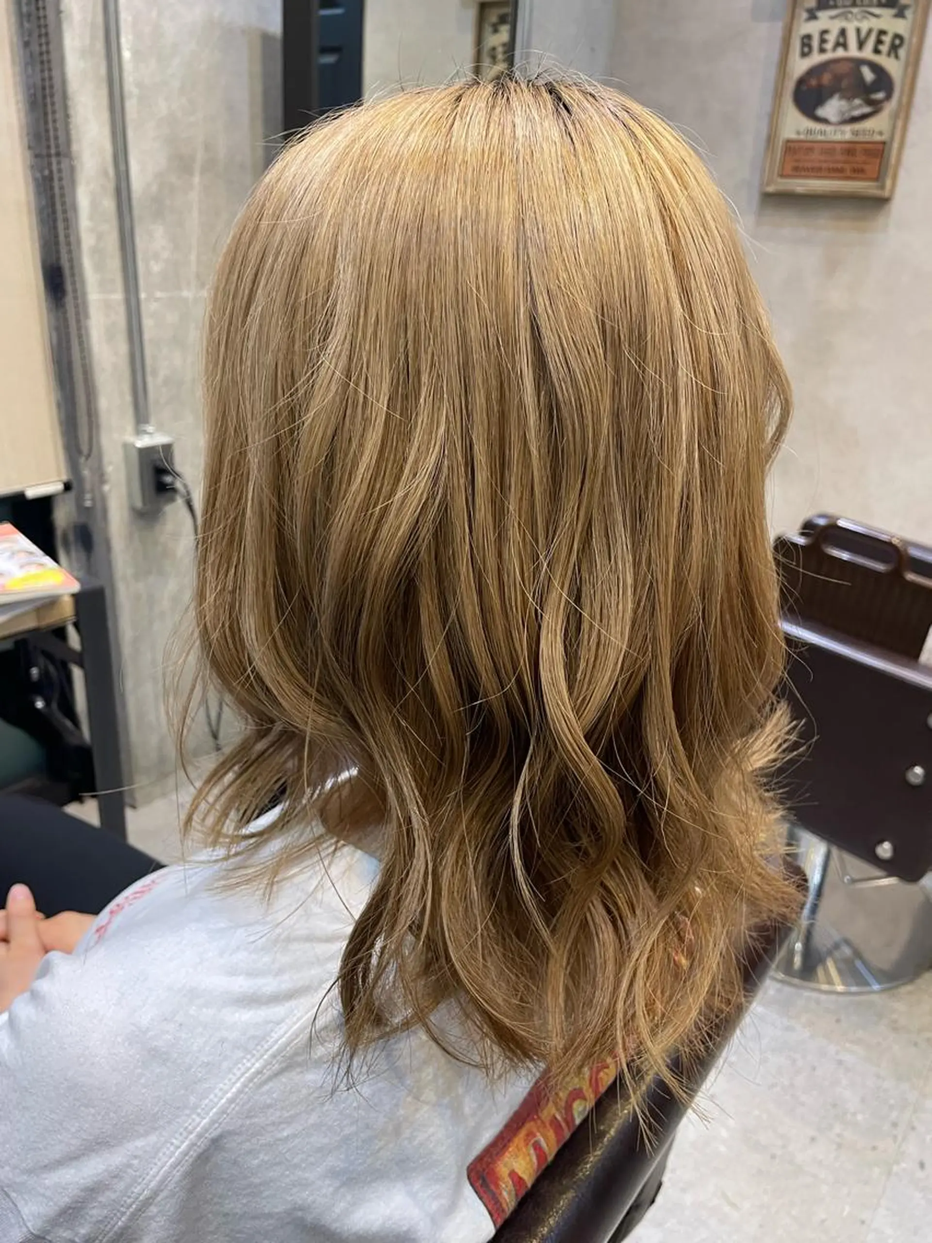 ミディアム 樋川 早紀のヘアスタイル