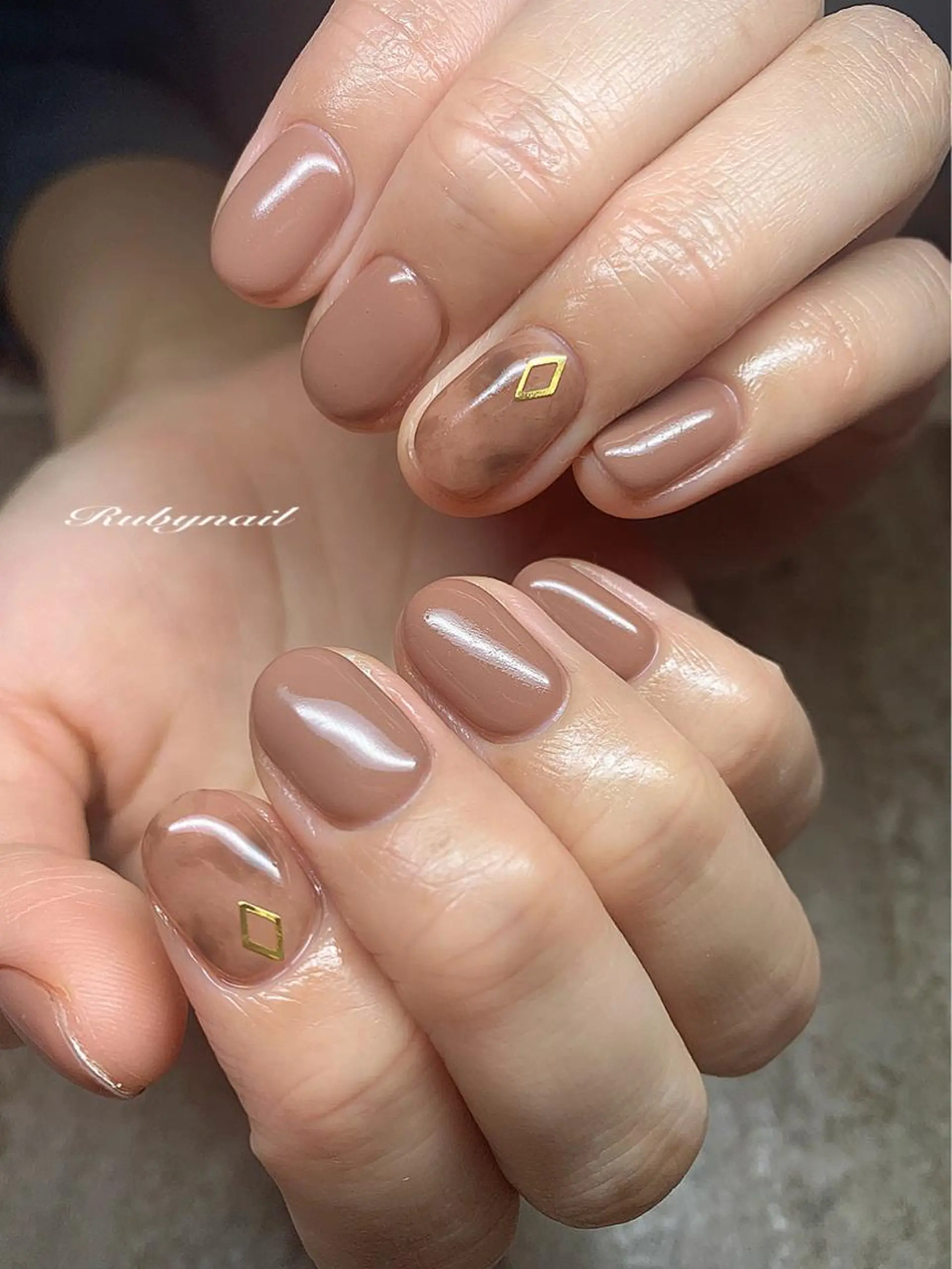 ネイル ブラウン 赤色 ハンドネイル プライベートサロン Rubynailのネイルデザイン