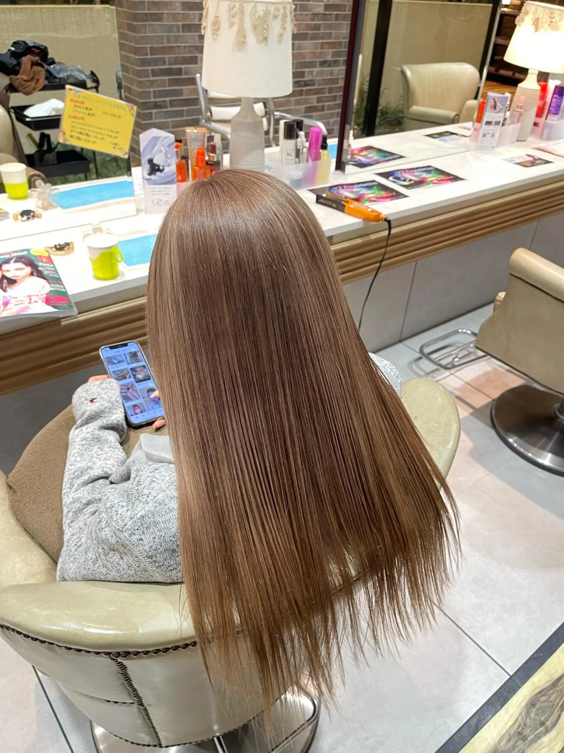 ロング ヘアカラー 碇山 楓己のヘアスタイル
