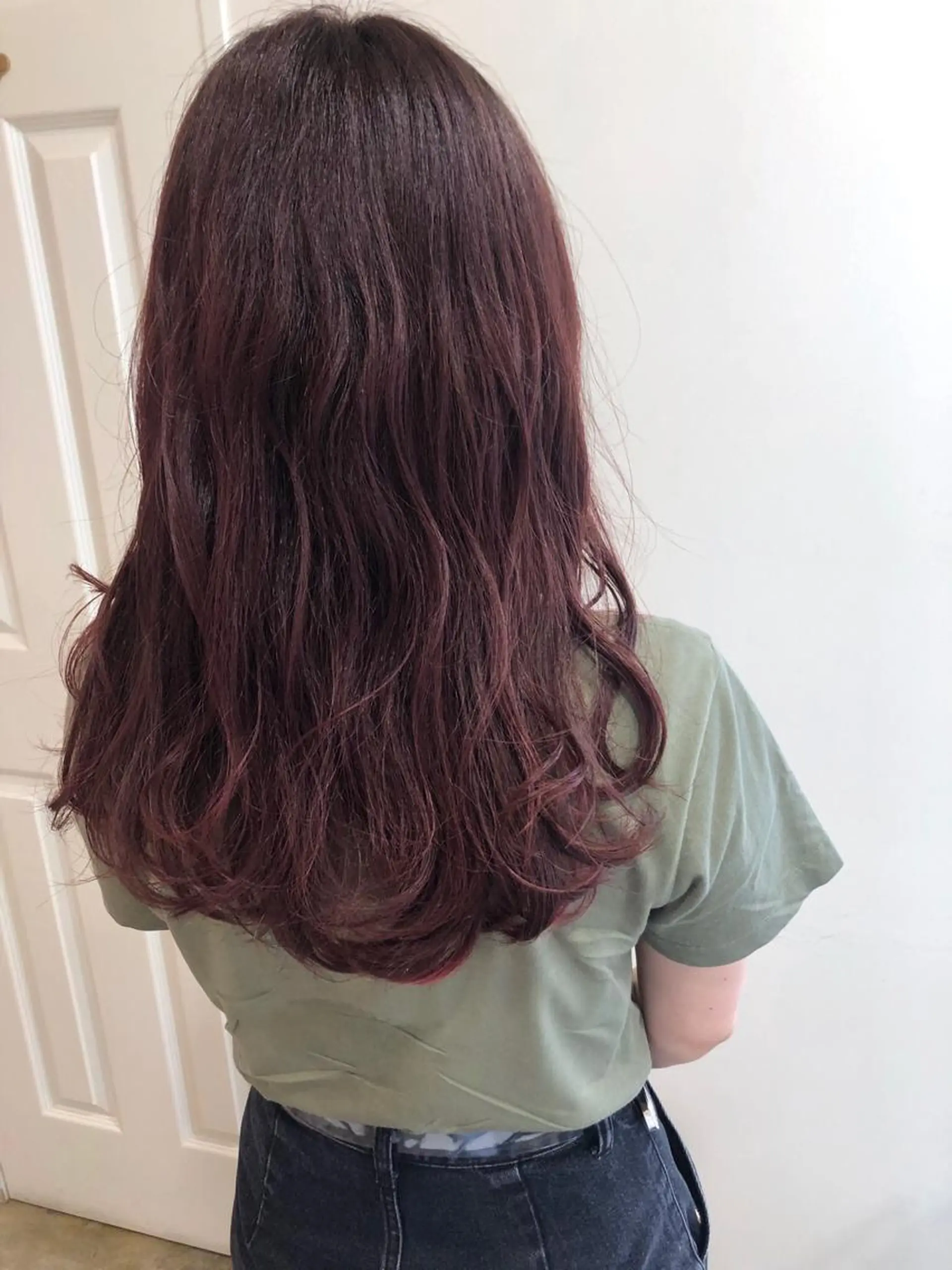 ロング カラー カット ヘアカラー トリートメント MIOベージュカラー 柔らかいカラーのヘアスタイル