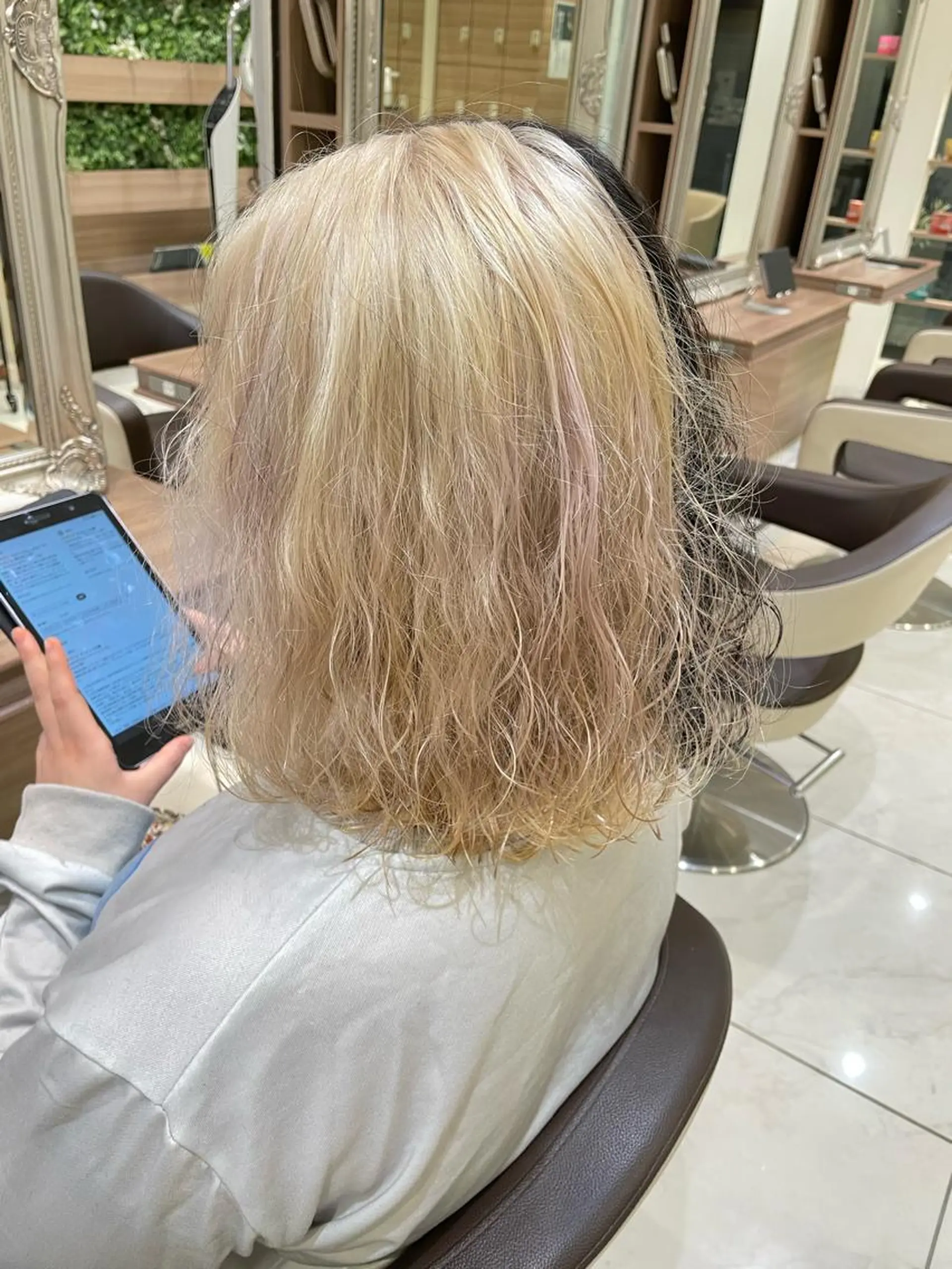 ミディアム カラー ブリーチ ✨武内凌太✨ 複雑履歴/ムラ修正のヘアスタイル