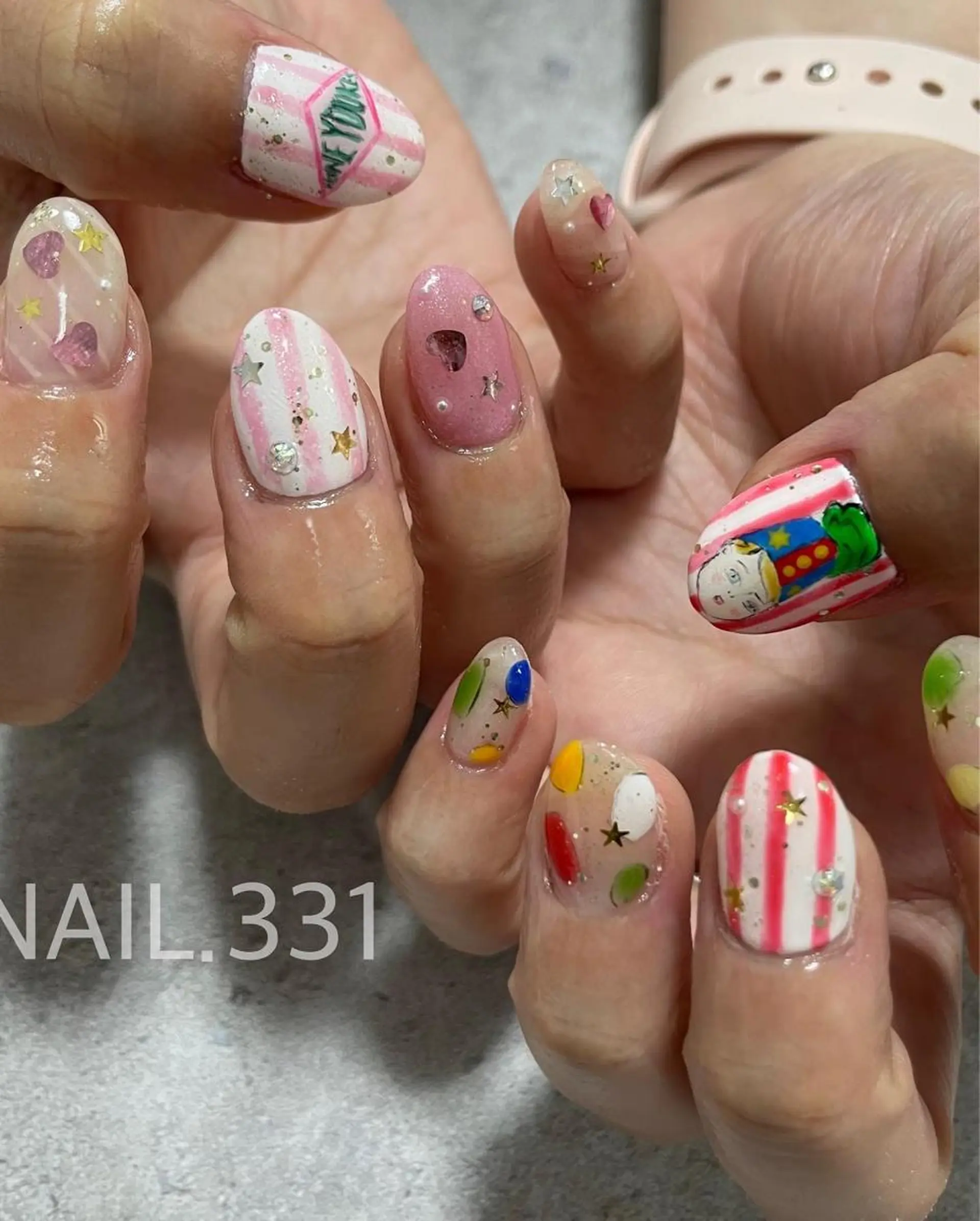 ネイル アートネイル 持ち込み Nail 331のネイルデザイン