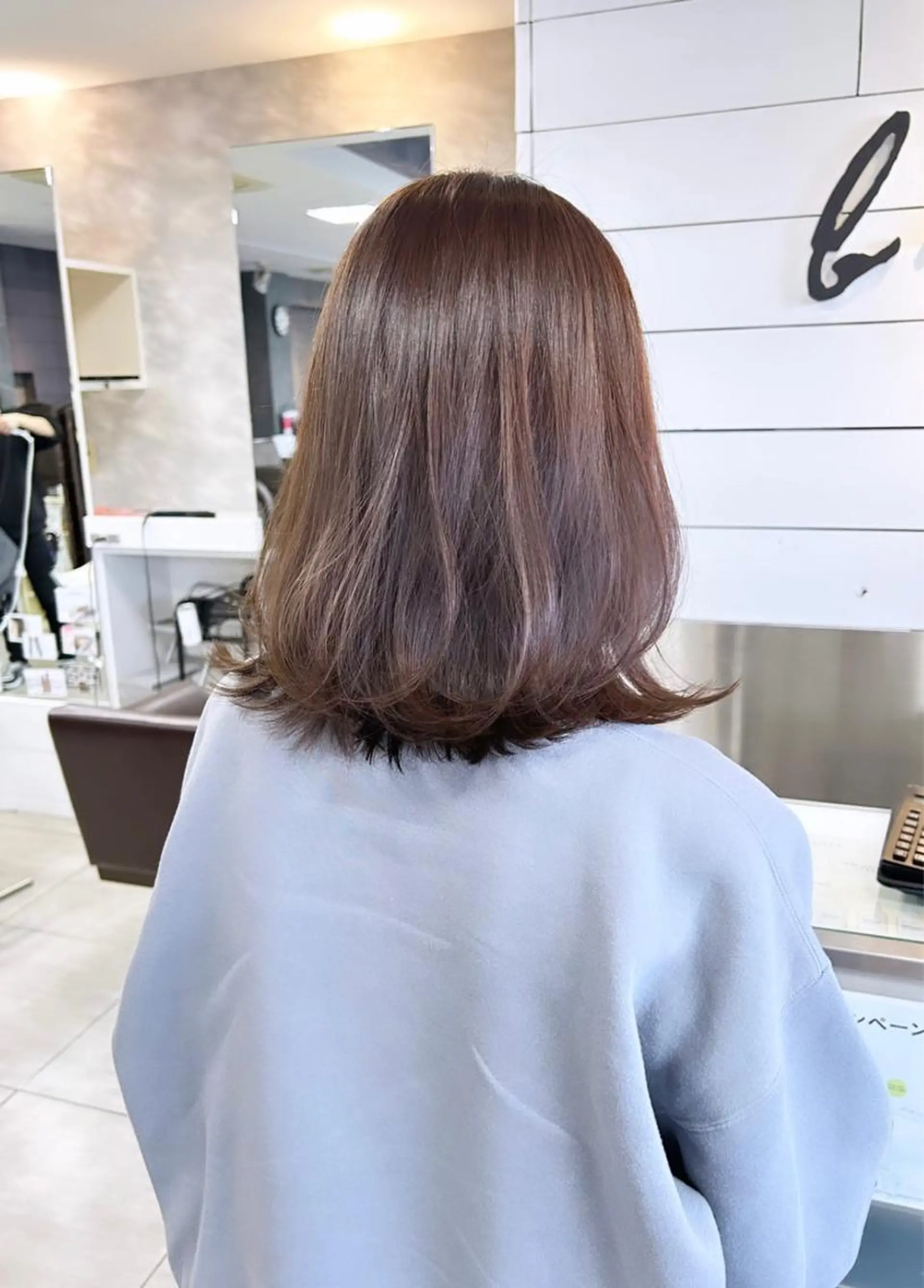 ミディアム ミディアムレイヤー レイヤーカット カット ヘアカラー 🫧艶髪カラー🫧 森本くるみのヘアスタイル