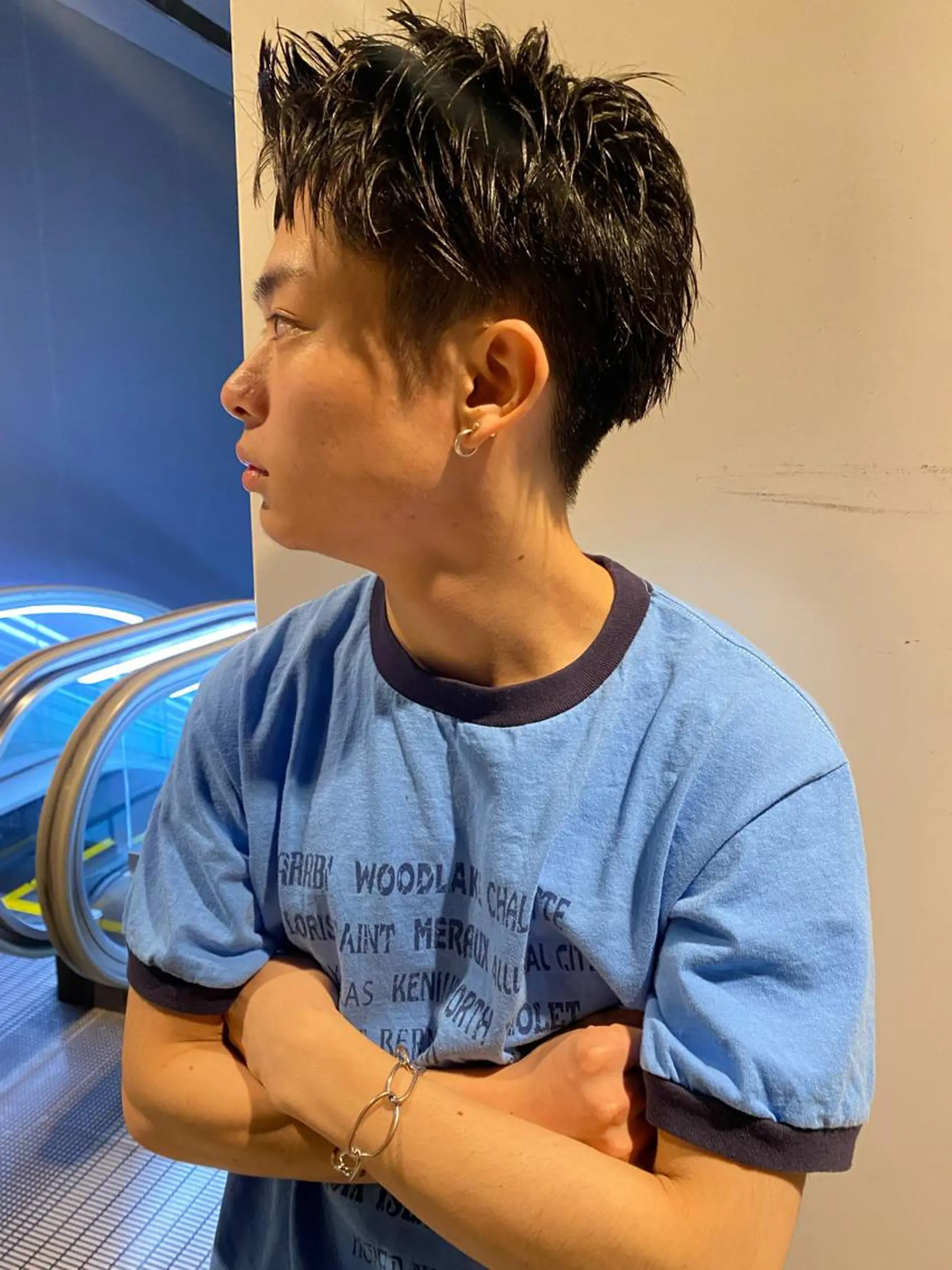 ショート メンズ メンズブリーチ メンズハイライト メンズインナーカラー メンズパーマ プードルパーマ 💈メンズ短髪特化 ✂︎伊藤大輝💈のヘアスタイル