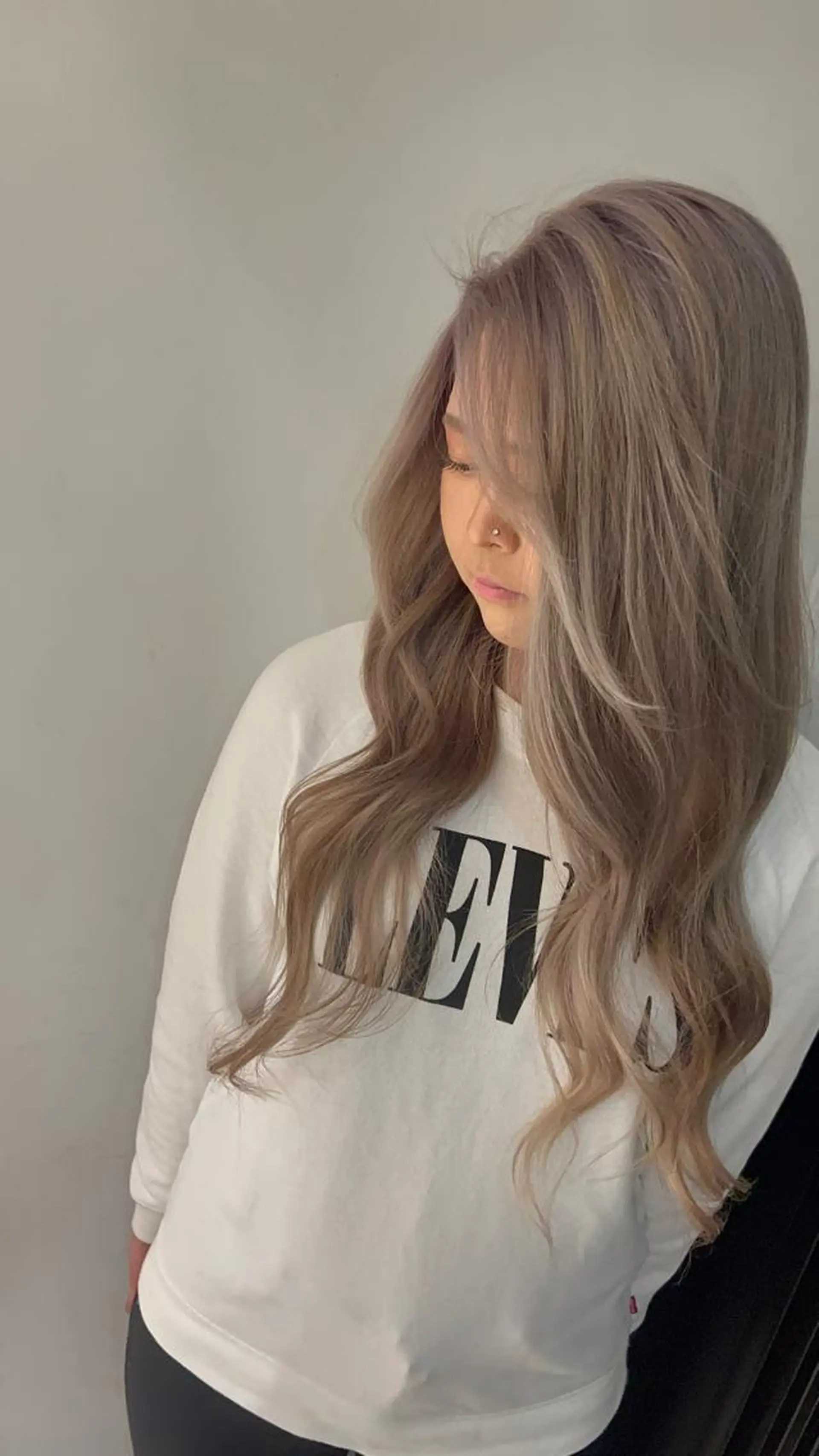 セミロング カラー ヘアアレンジ 🔥ハイトーンカラー ギャルNAOKI🔥のヘアスタイル