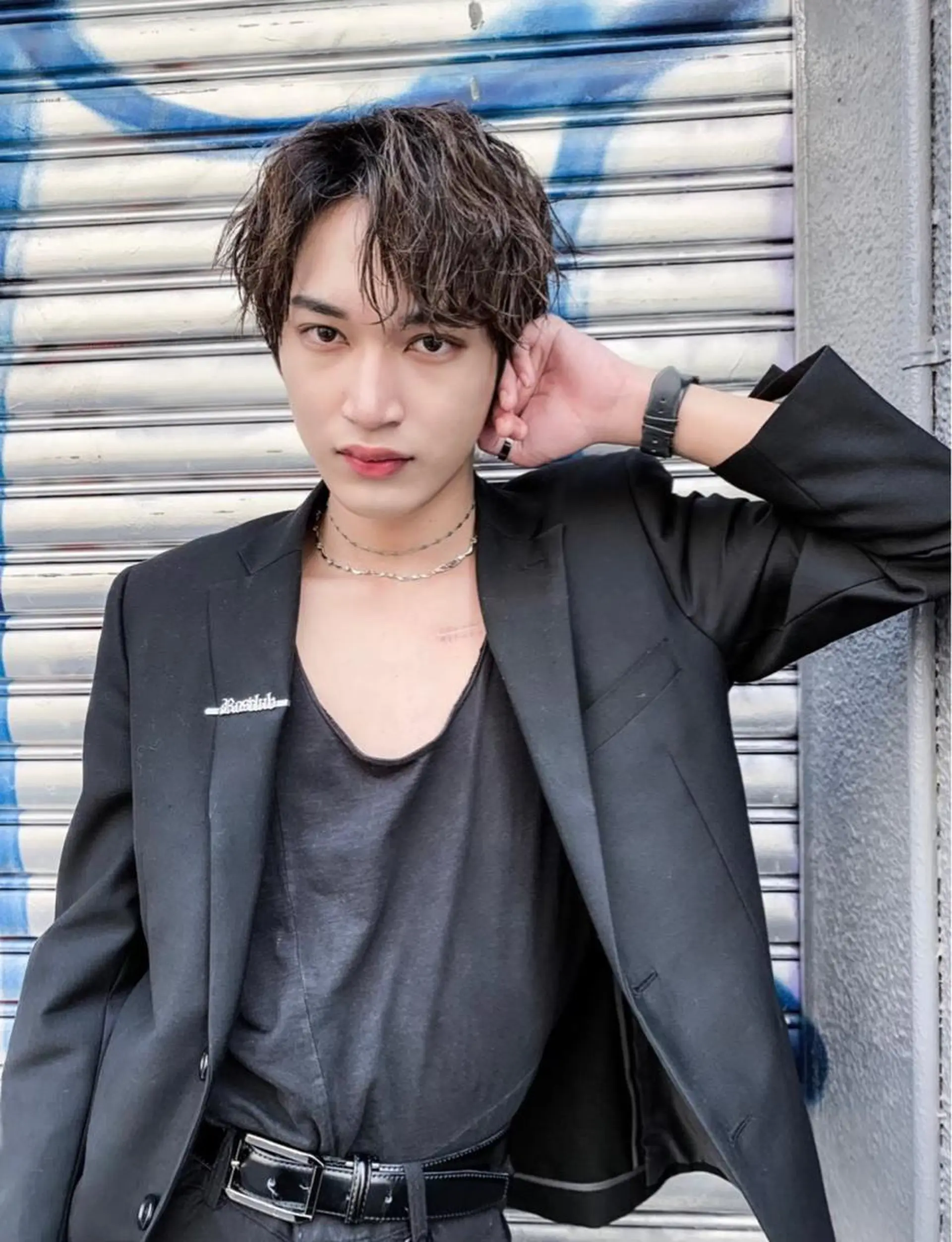 ミディアム パーマ ヘアアレンジ メンズ メンズバレイヤージュ メンズブリーチ メンズハイライト メンズハイトーン メンズインナーカラー カット トリートメント ヘアセット 似合わせヘア💎 Ÿutóのヘアスタイル