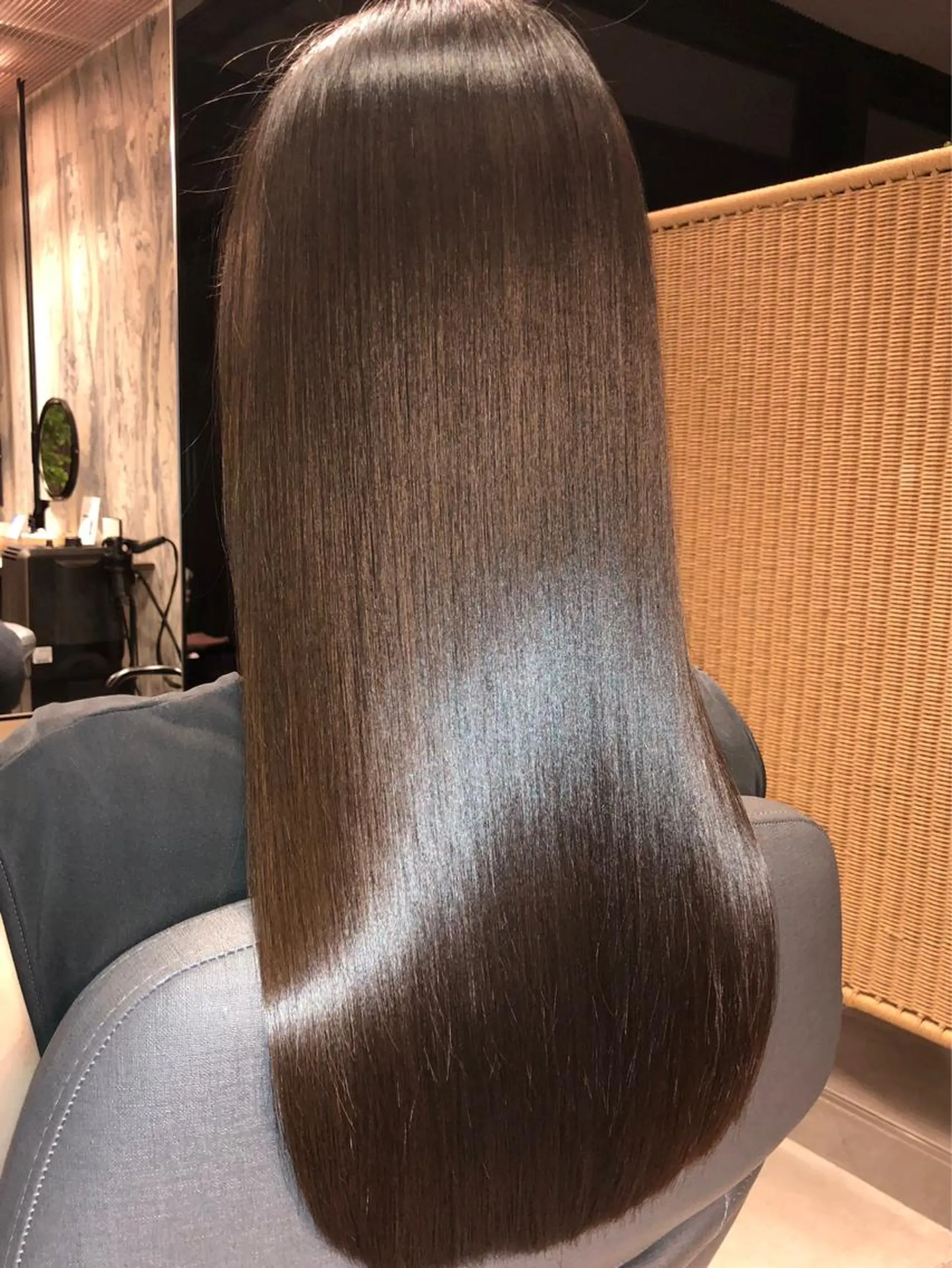 ロング カラー 藤井 さと実のヘアスタイル