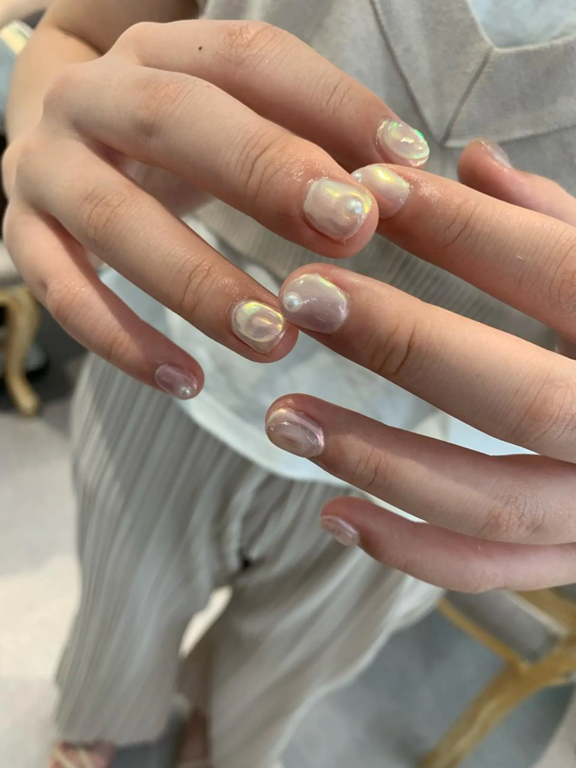 ネイル オーロラネイル ぷっくりネイル マキノ ユイのネイルデザイン