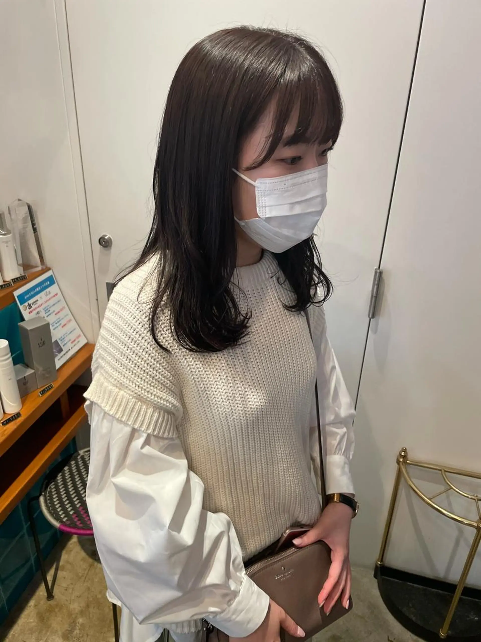 ミディアム カラー カット ヘアカラー トリートメント MIOベージュカラー 柔らかいカラーのヘアスタイル