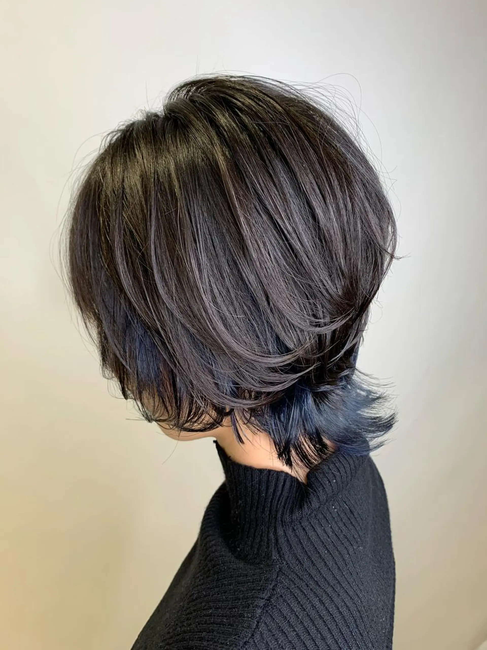 ショート ウルフカット Lee 甲子園のヘアスタイル