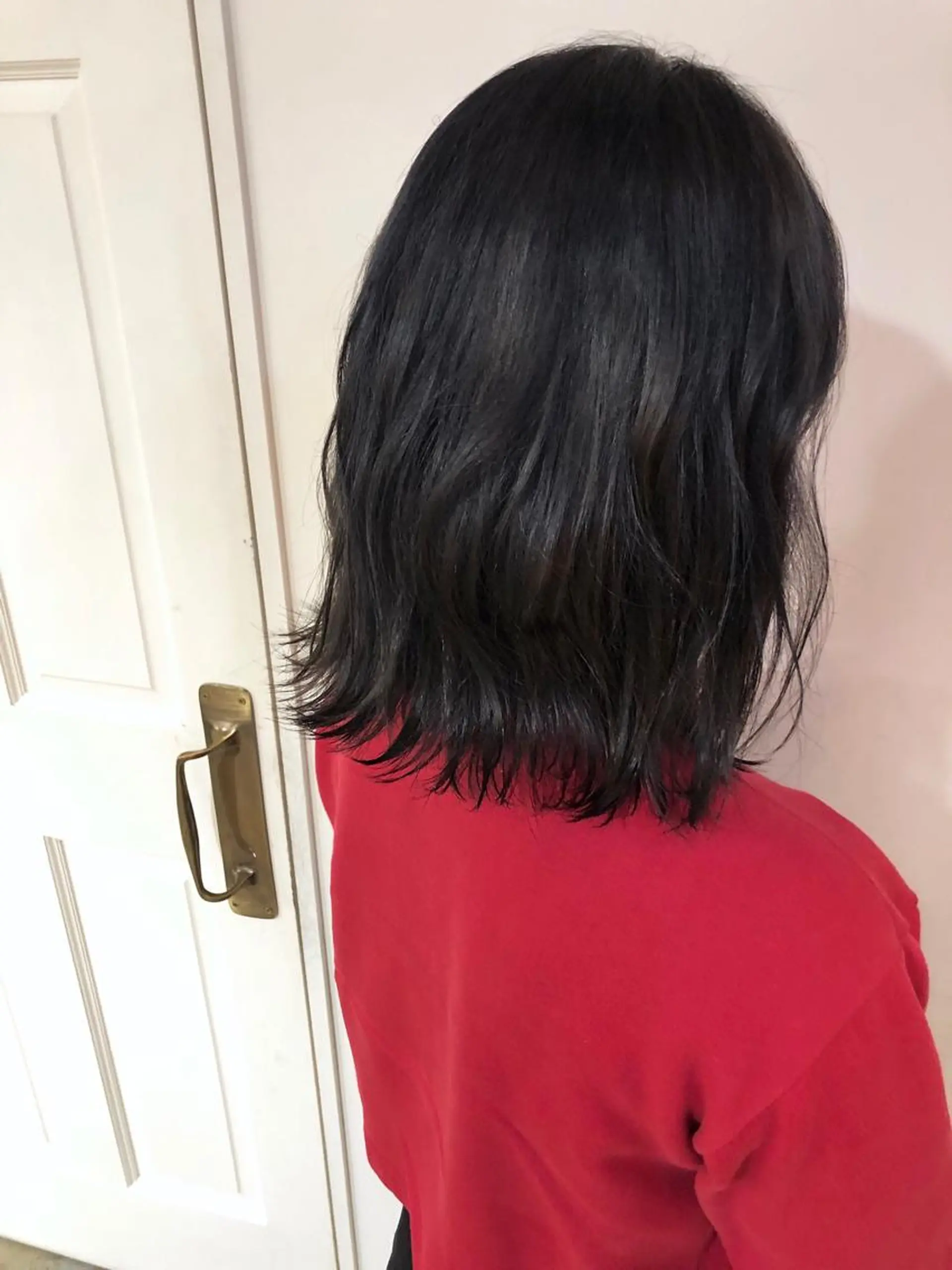 ショート カラー MIOベージュカラー 柔らかいカラーのヘアスタイル